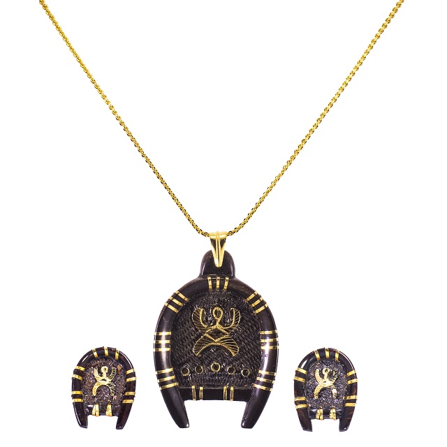Blessed Swastik Gold Pendant Set - Senco Gold and Diamonds