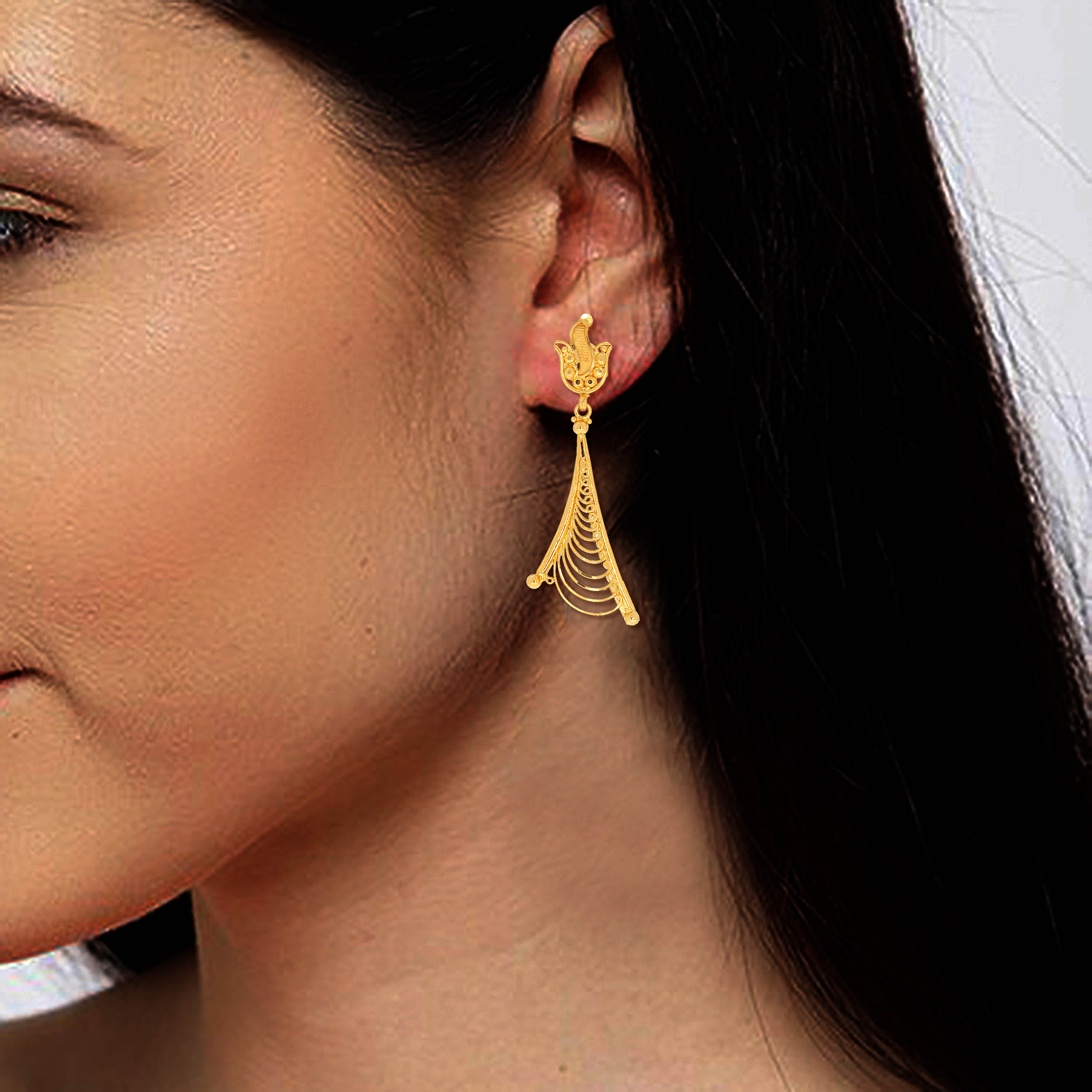 Tulip Aura Gold Earrings - Senco Gold and Diamonds
