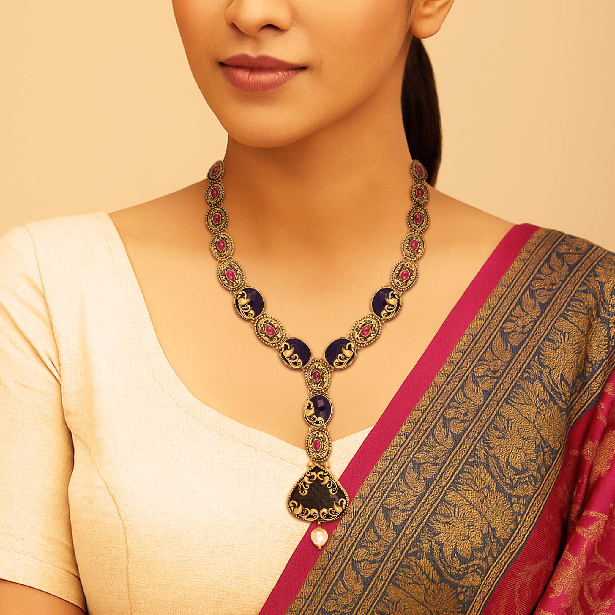 Corvella Midnight Gold Necklace - Senco Gold and Diamonds