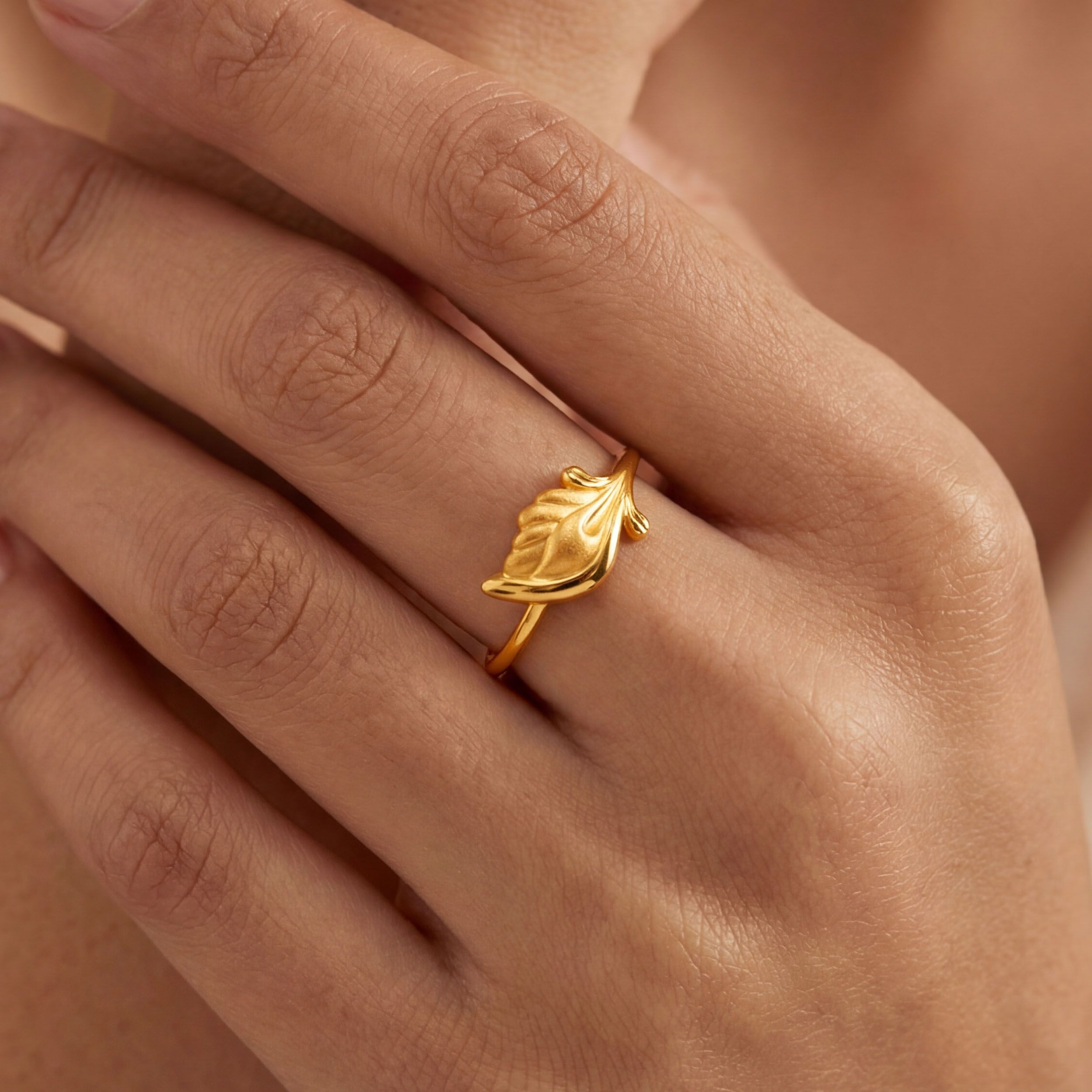 Featherleaf Gold Ring alternate view 3
