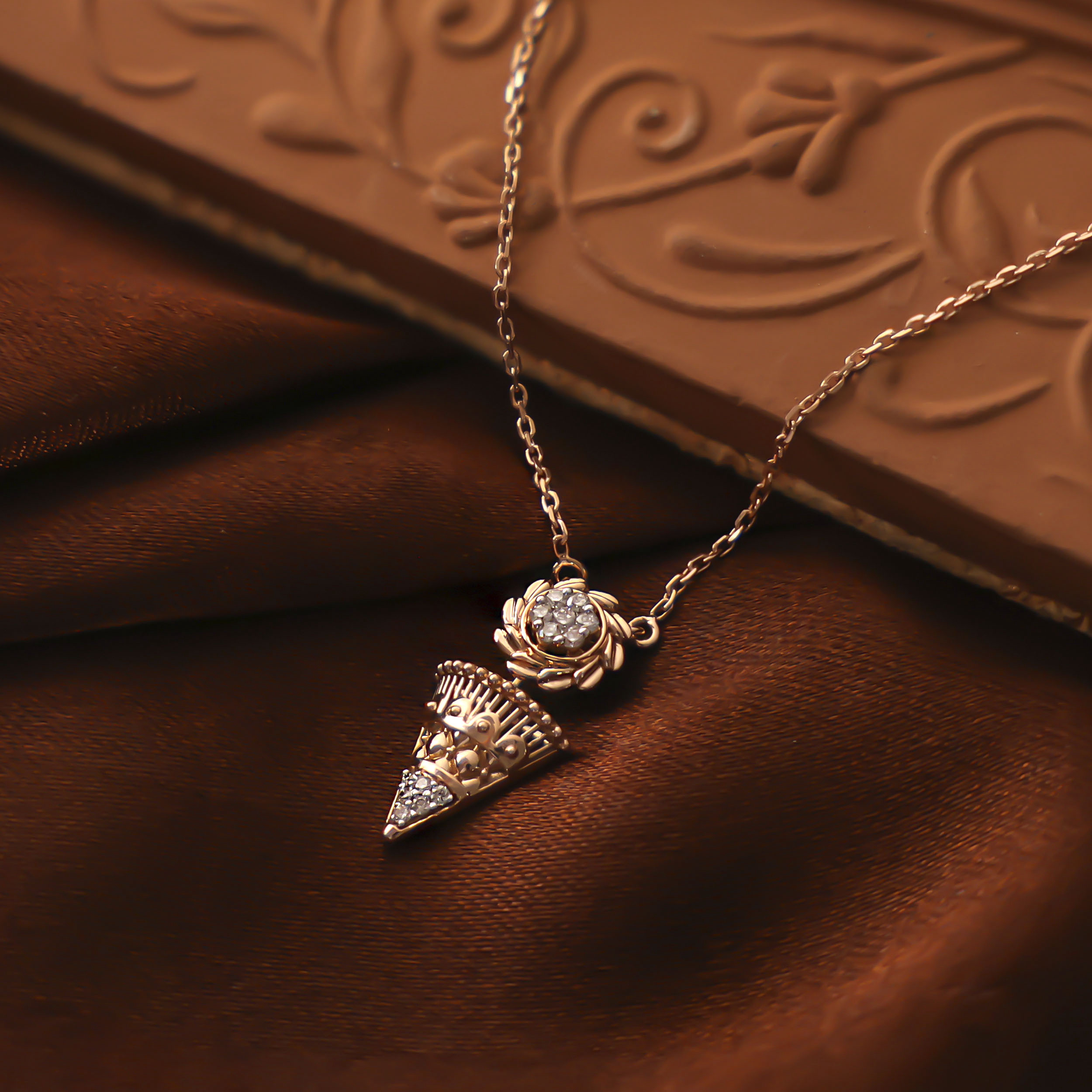 Blooming Artistry Diamond Chain Pendant - Senco Gold and Diamonds