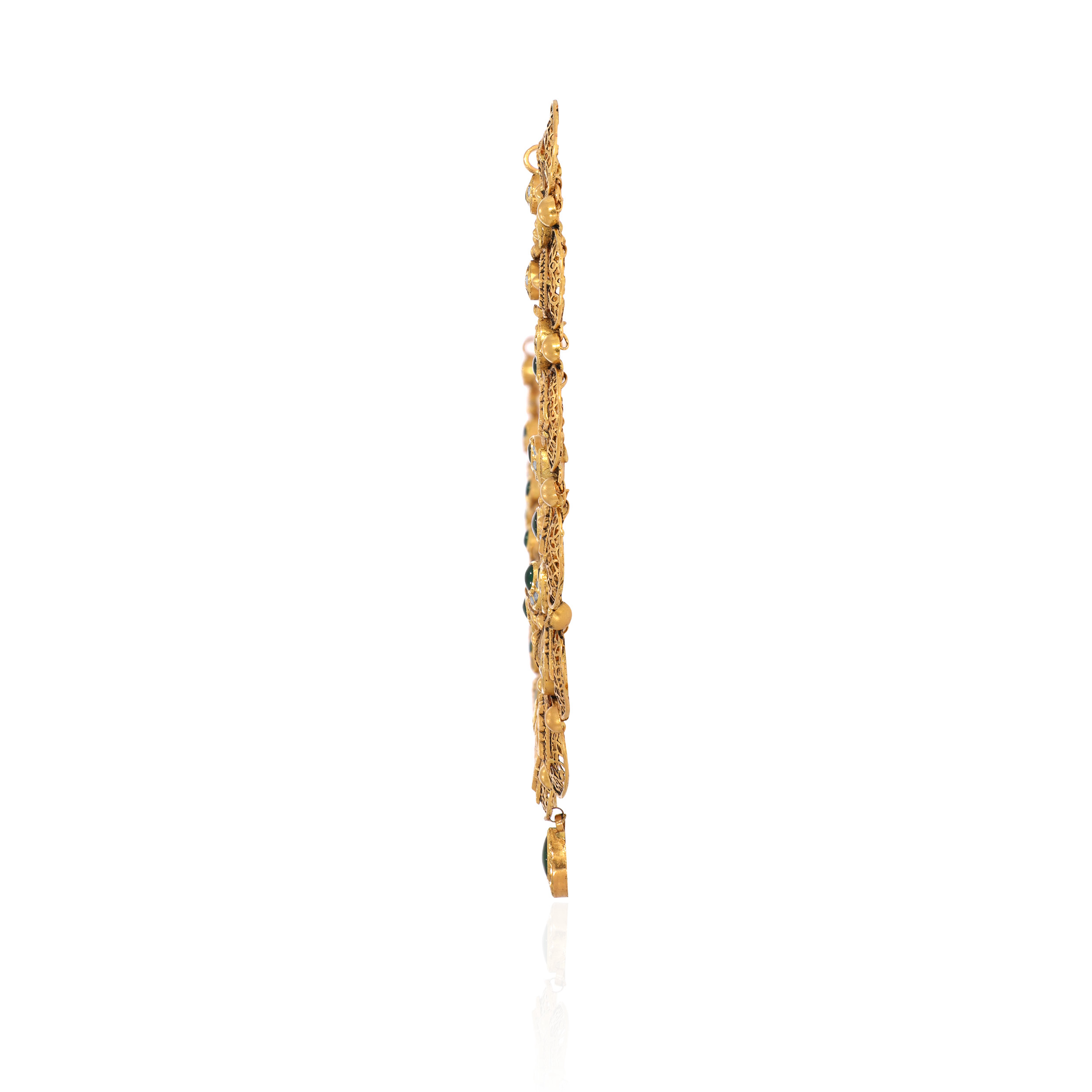 Contemporary Majestic Kundan Necklace  - Senco Gold and Diamonds