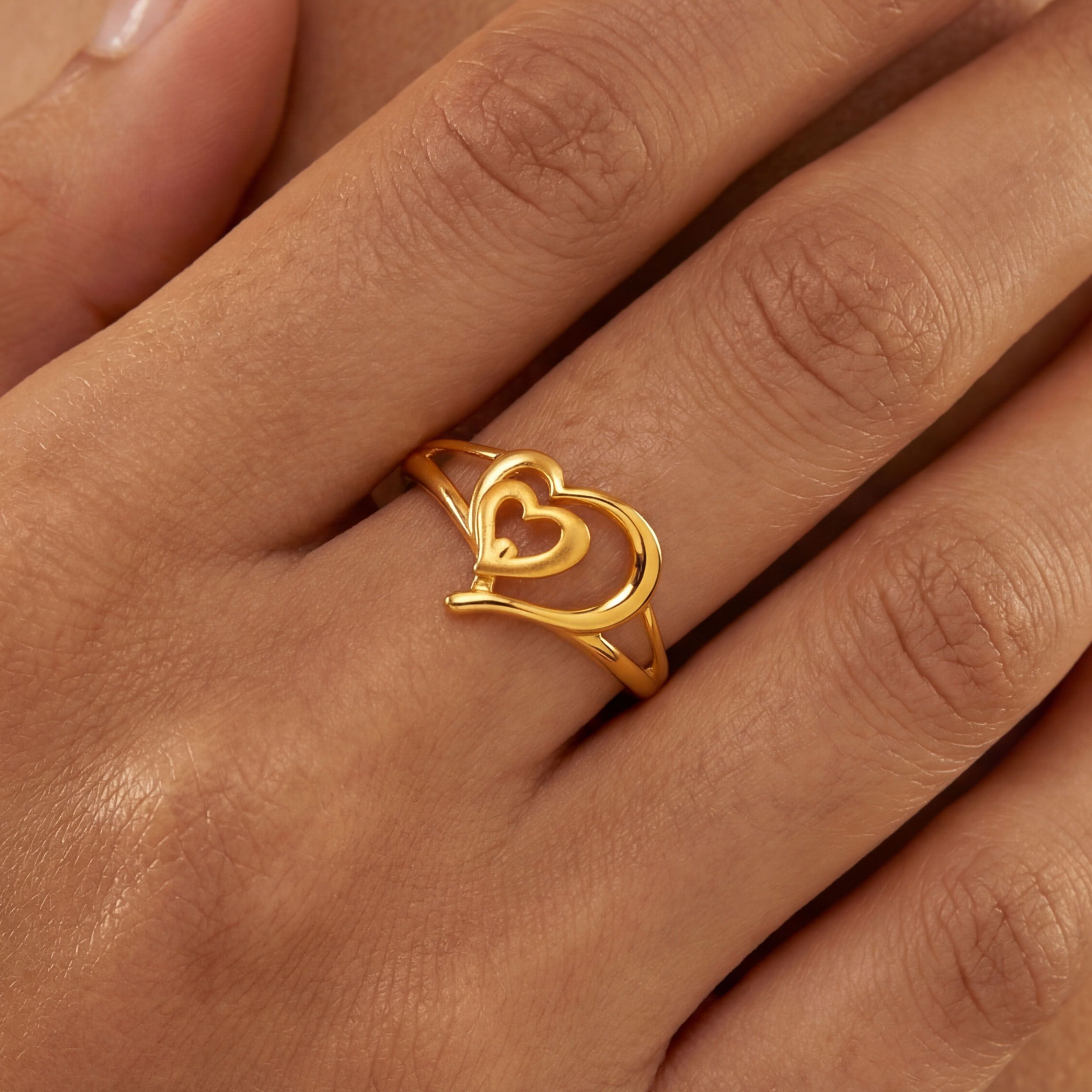 Velvet Heartline Gold Ring alternate view 3