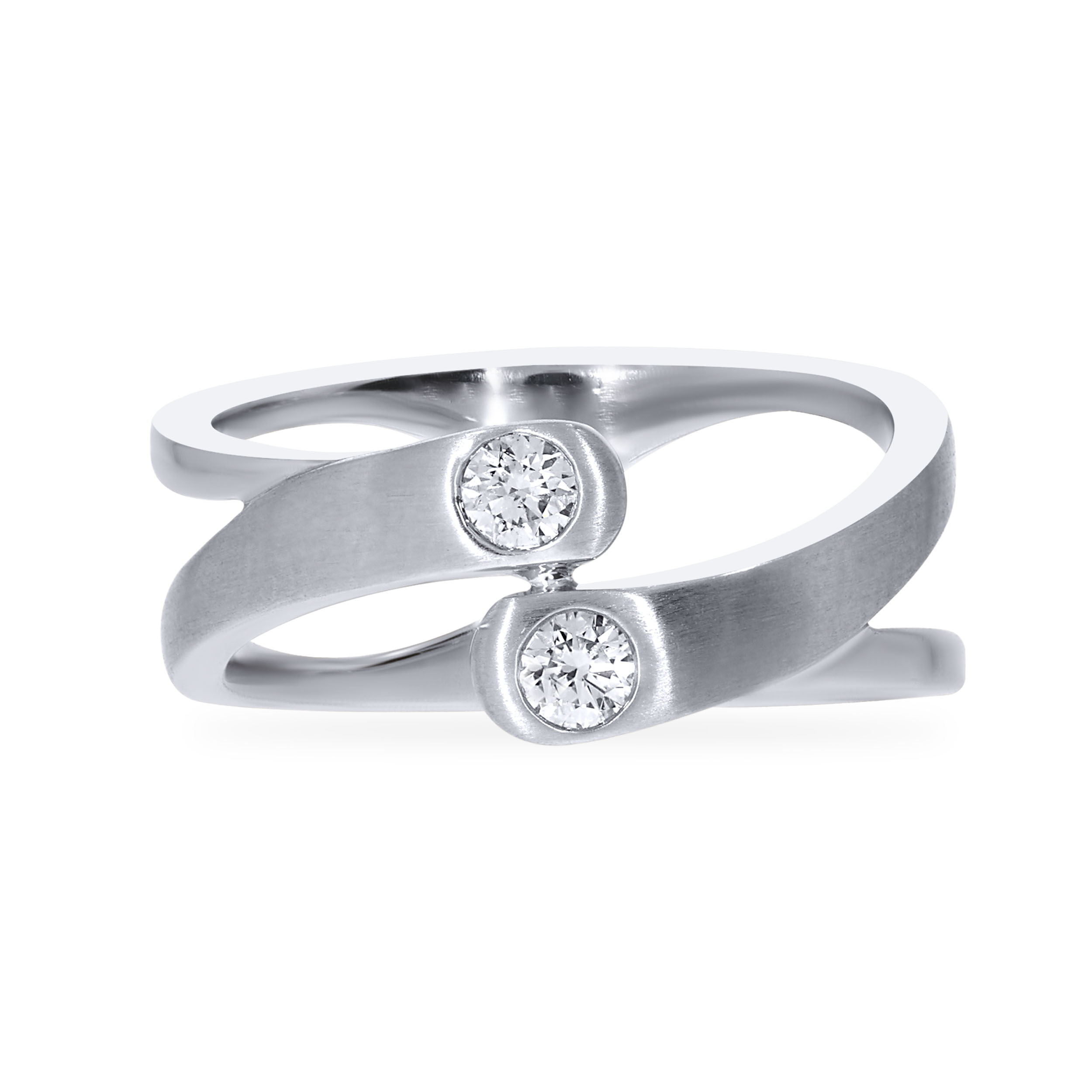 Fashionable Hug Platinum Ring - Senco Gold and Diamonds