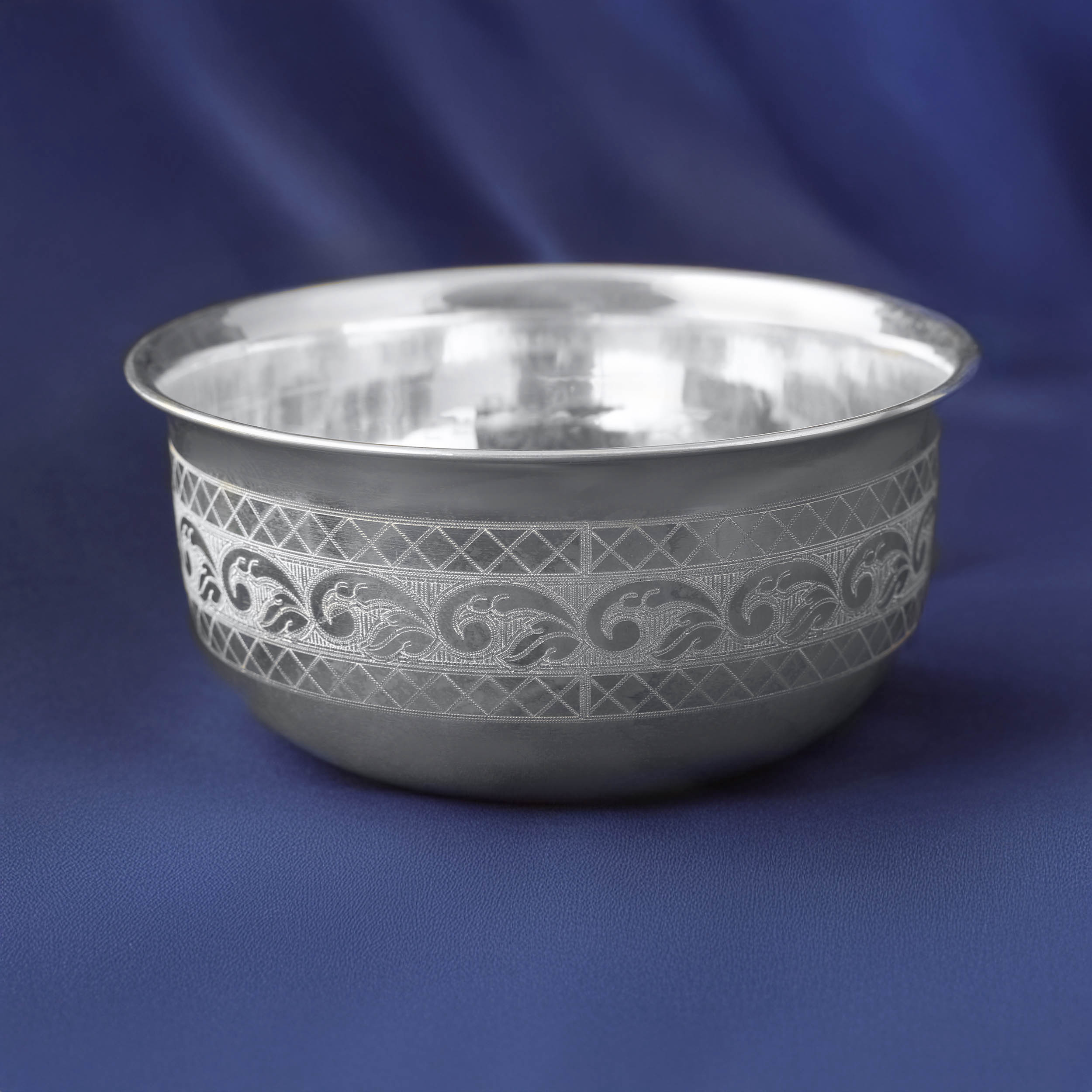 Vintage-Inspired Silver Bowl - Senco Gold and Diamonds