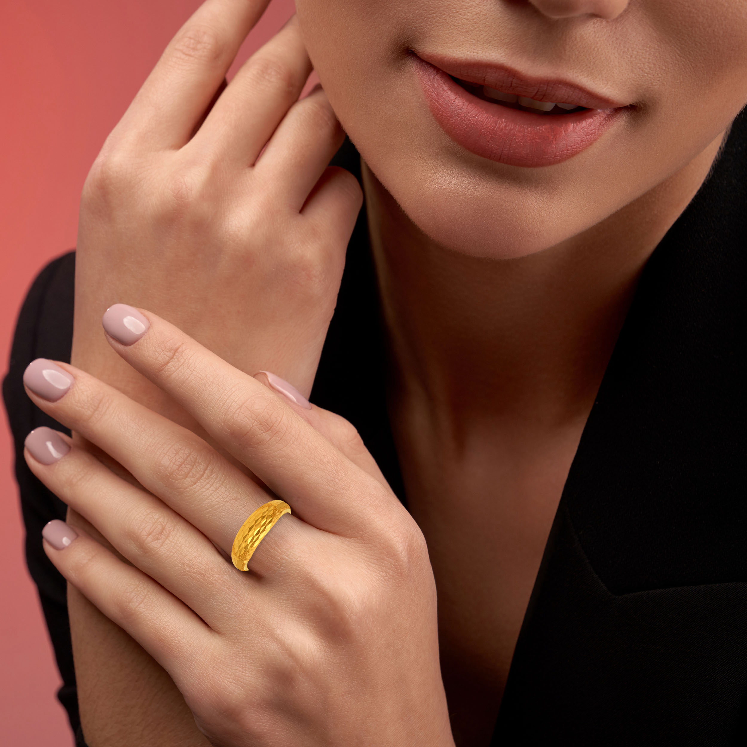 Opuline Facet Gold Ring - Senco Gold and Diamonds