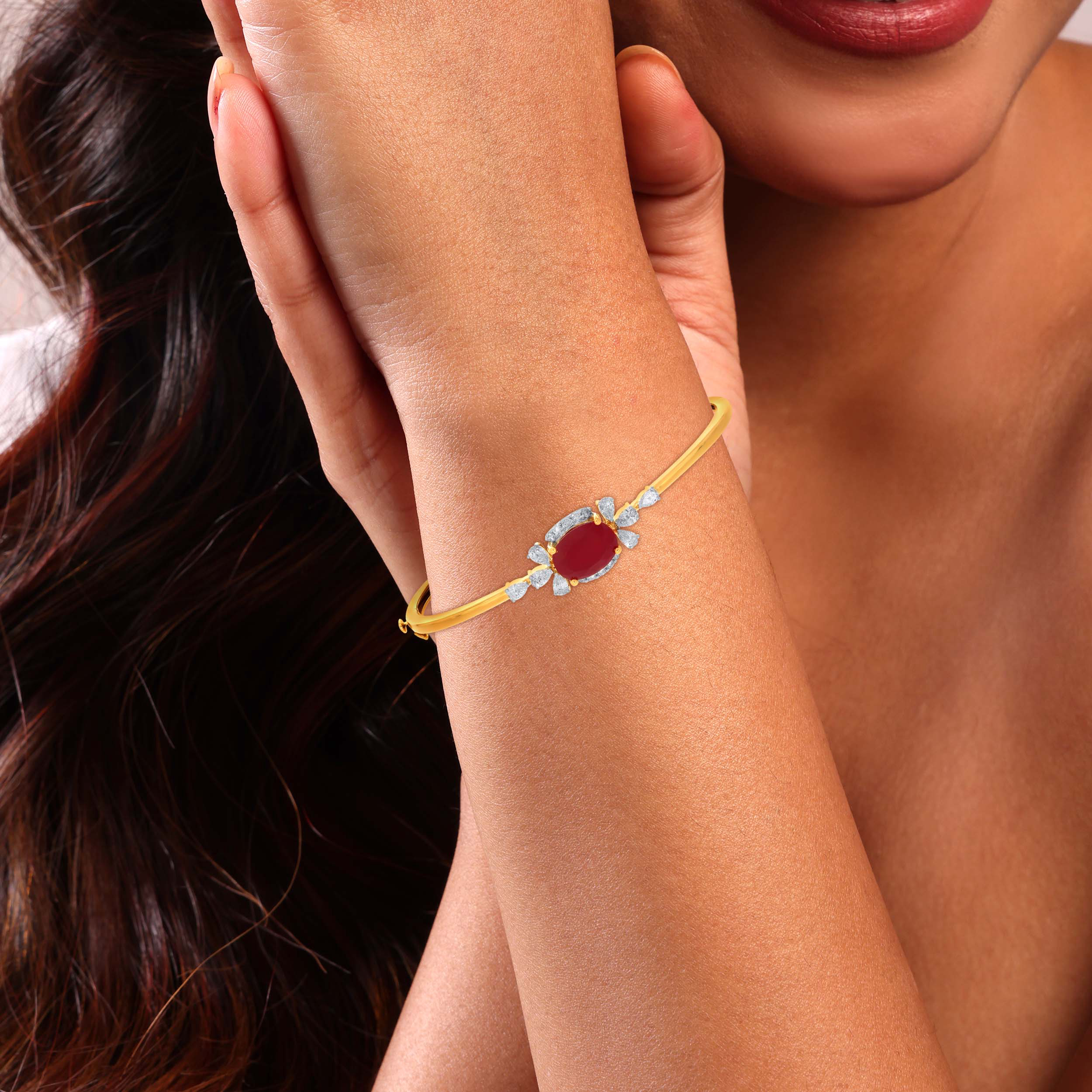 Radiant Rouge Diamond Bracelet - Senco Gold and Diamonds