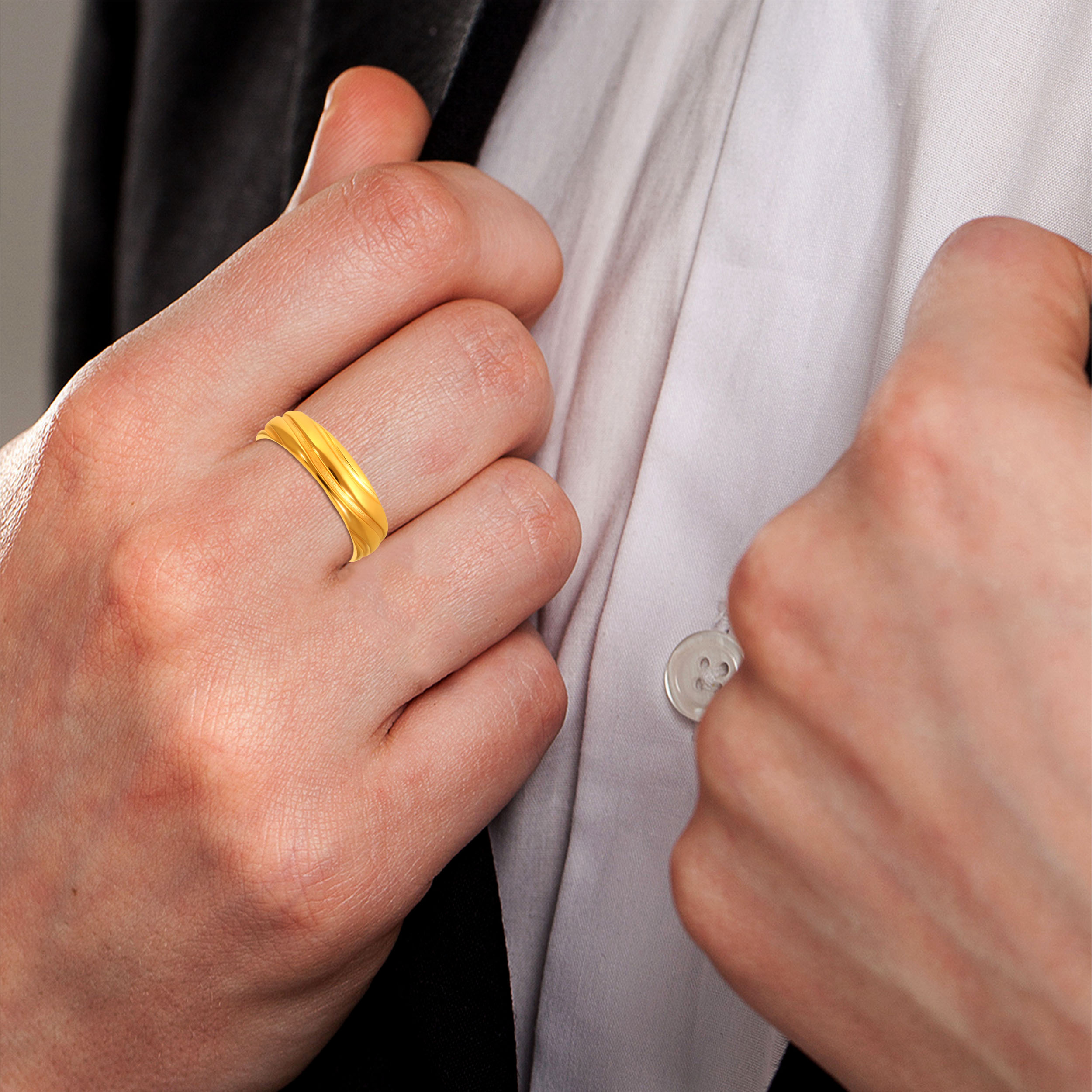 Subtle Groove Classic Men's Gold Band - Senco Gold and Diamonds