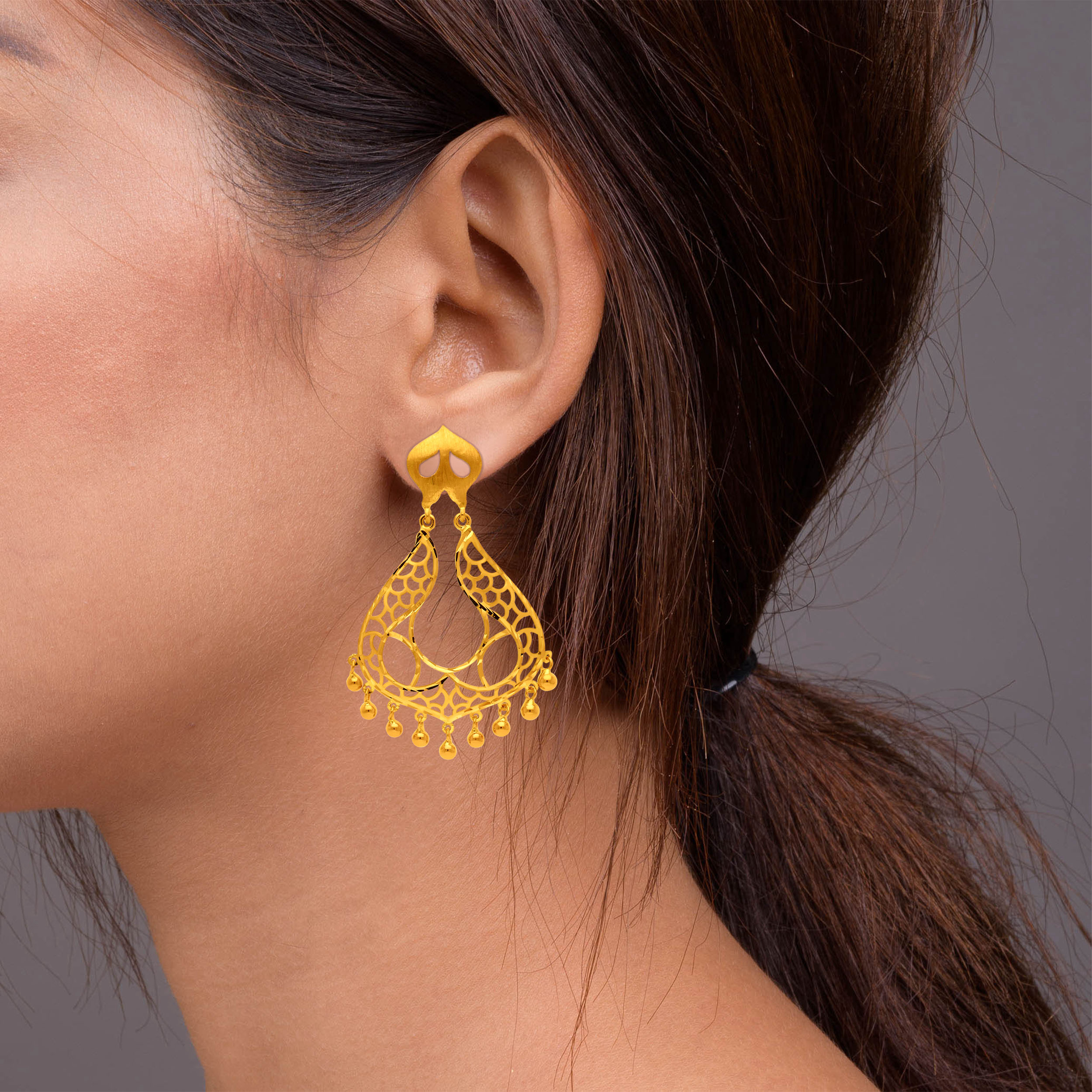 22K Yellow Gold Danglers_GP-SAD0006141 - Senco Gold and Diamonds