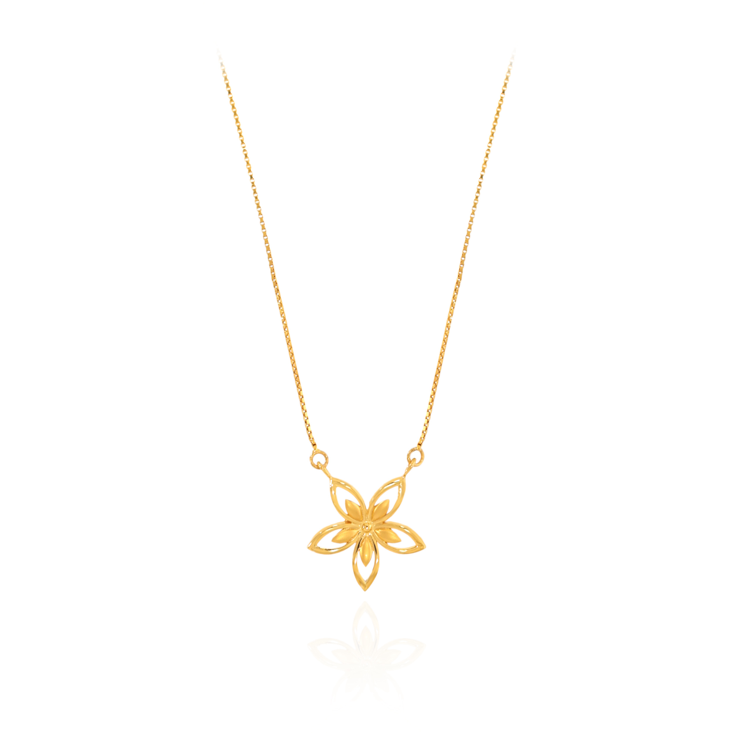 Luminous Petal Gold Chain Pendant - Senco Gold and Diamonds