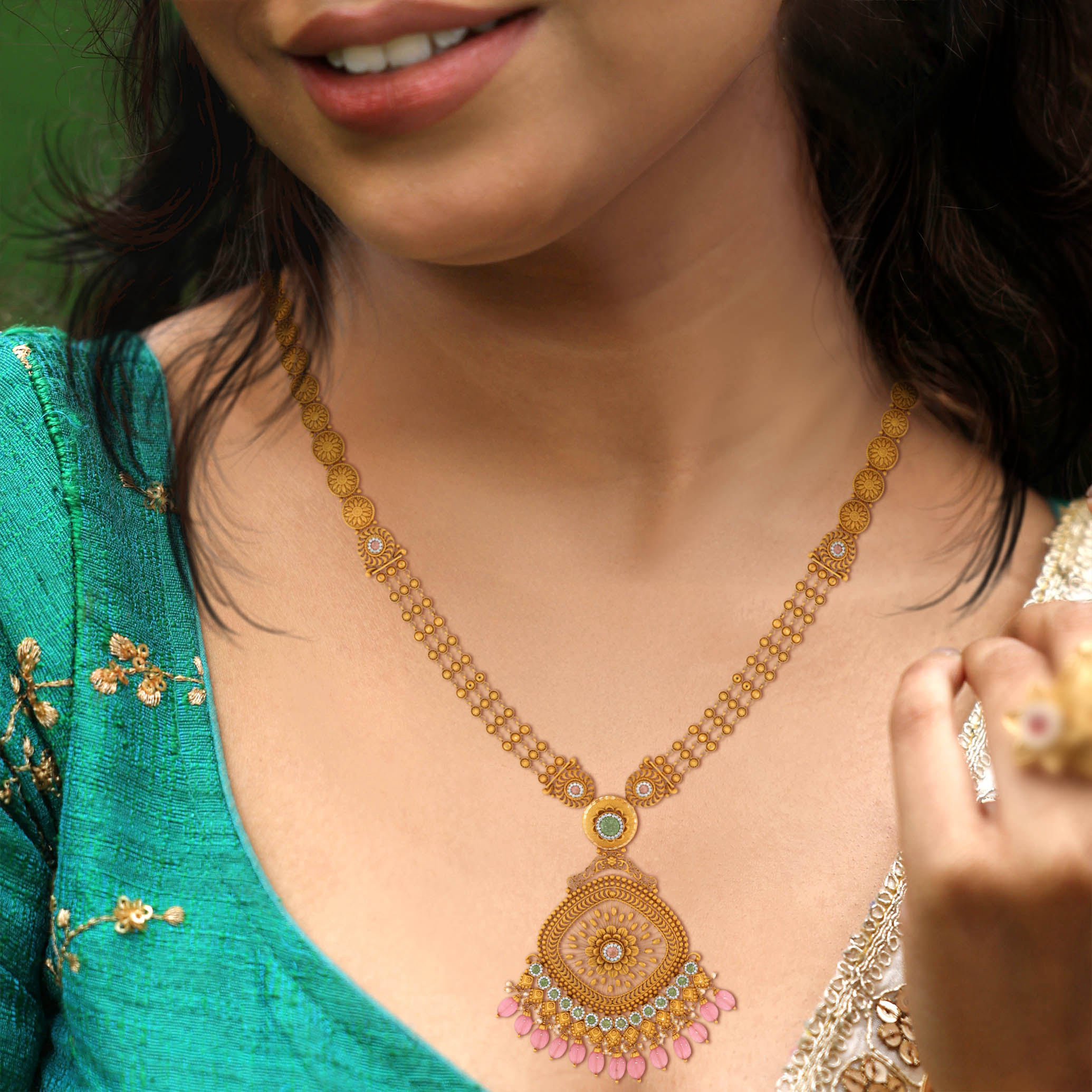 Treasures Of Tradition Kundan Necklace - Senco Gold and Diamonds