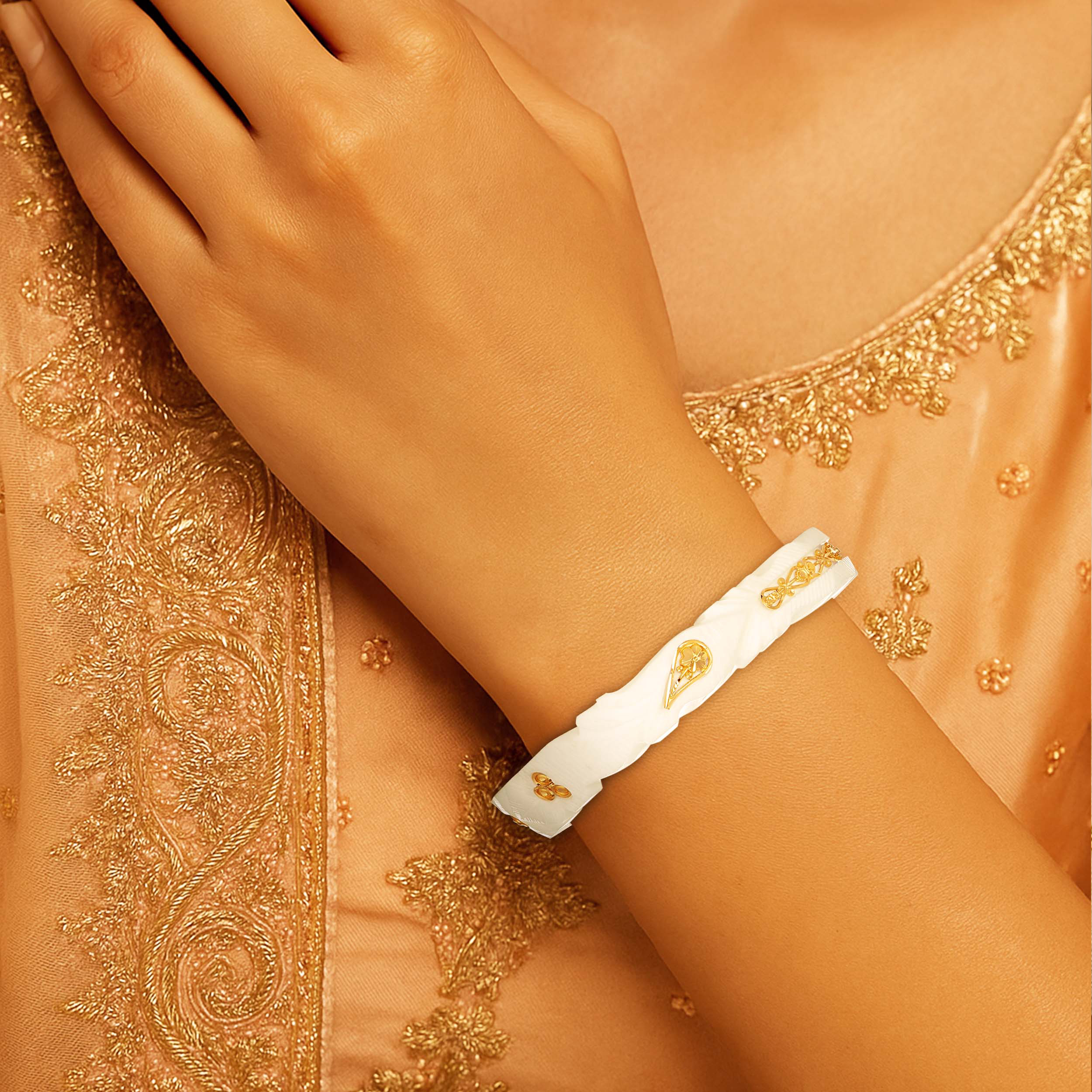 Tradition Woven Gold Sankha Bangle
 - Senco Gold and Diamonds