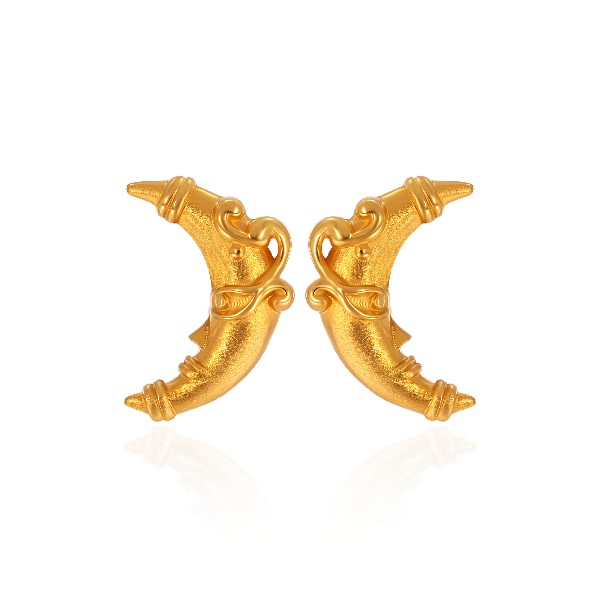 Moony Shine Gold Studs - Senco Gold and Diamonds