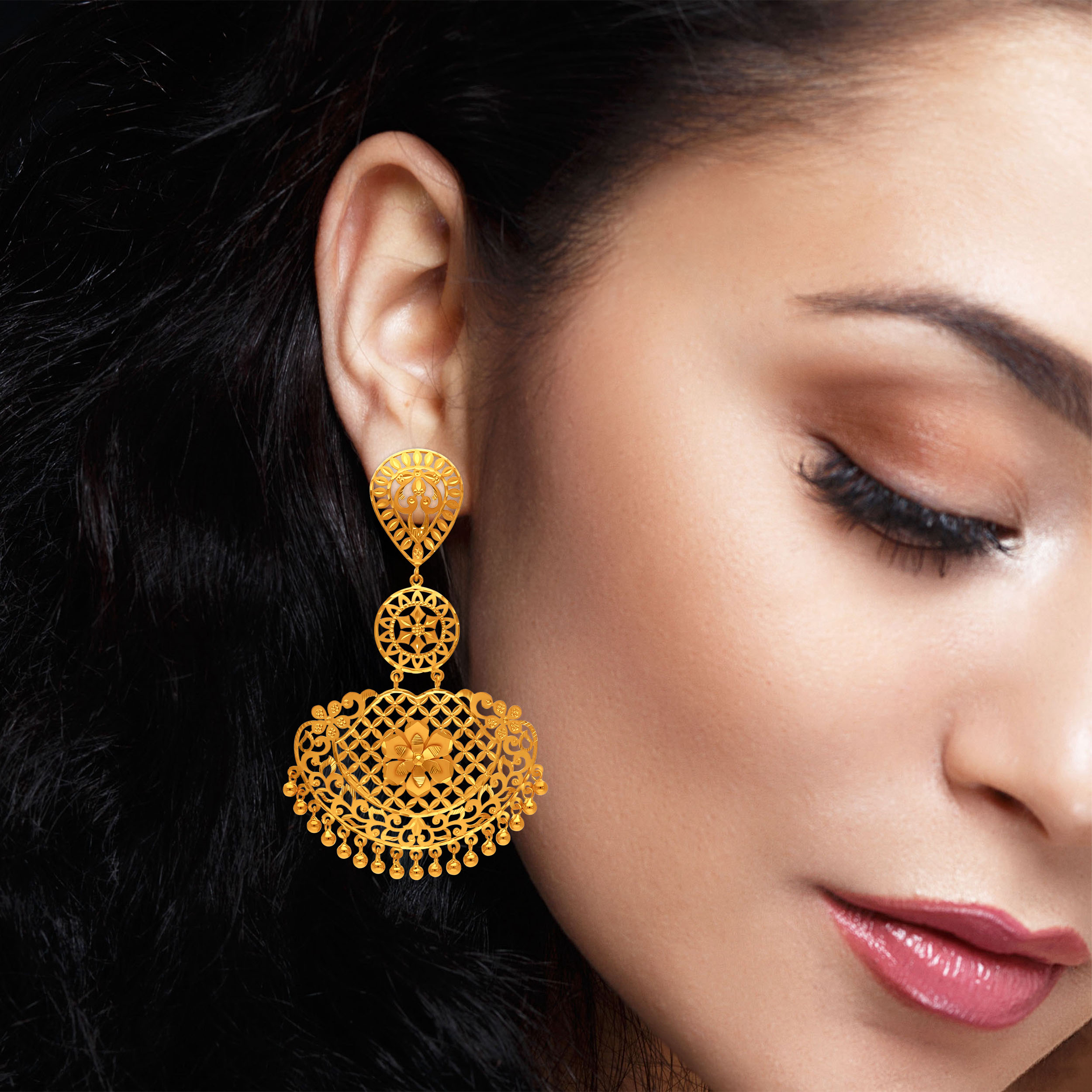 Queenly Aura Long Gold Earrings - Senco Gold and Diamonds