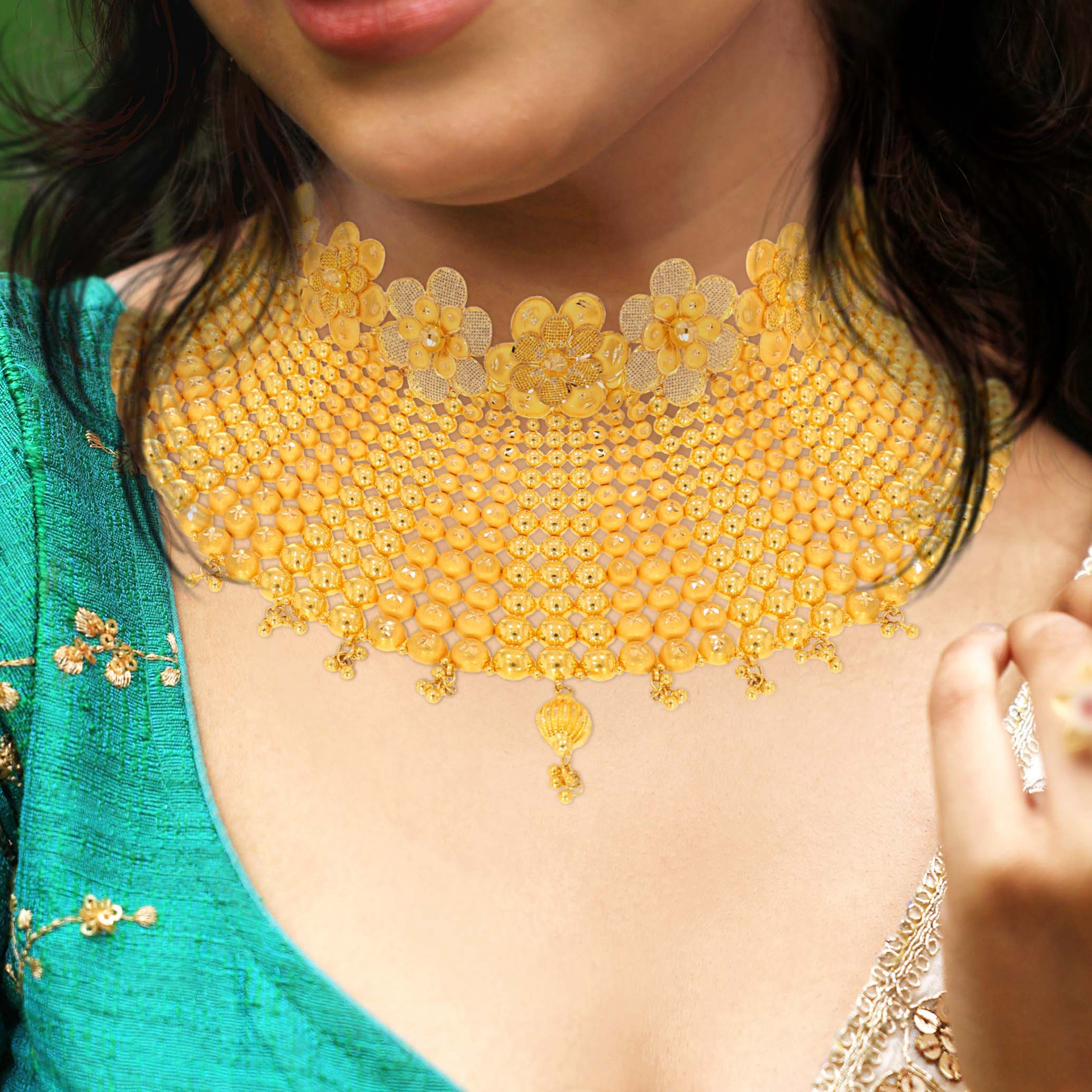Beaded Luxe Gold Choker Necklace - Senco Gold and Diamonds