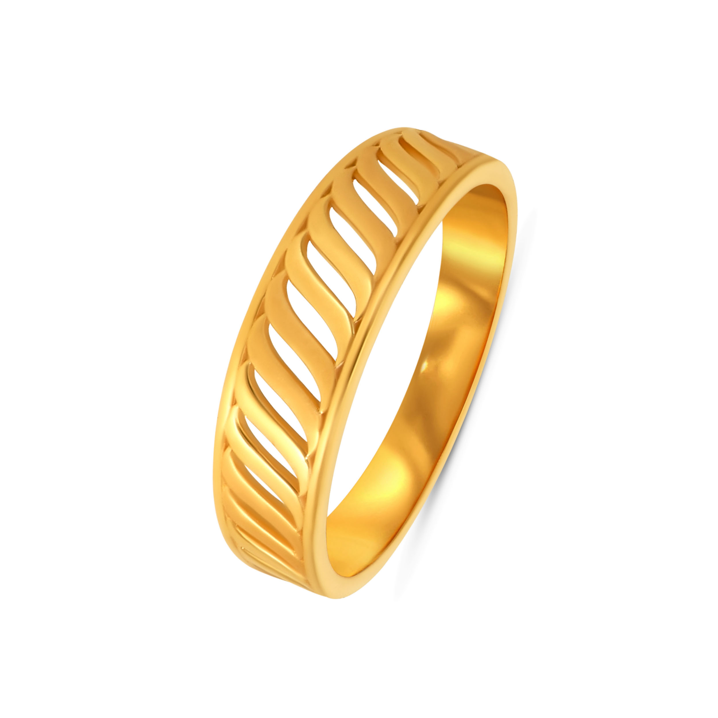 Gleaming Twist Gold Ring - Senco Gold and Diamonds