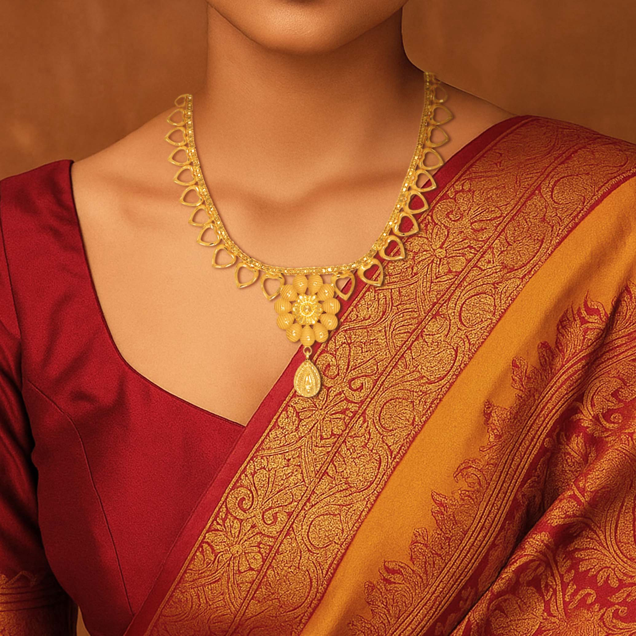 Looped Elegance Floral Gold Necklace - Senco Gold and Diamonds