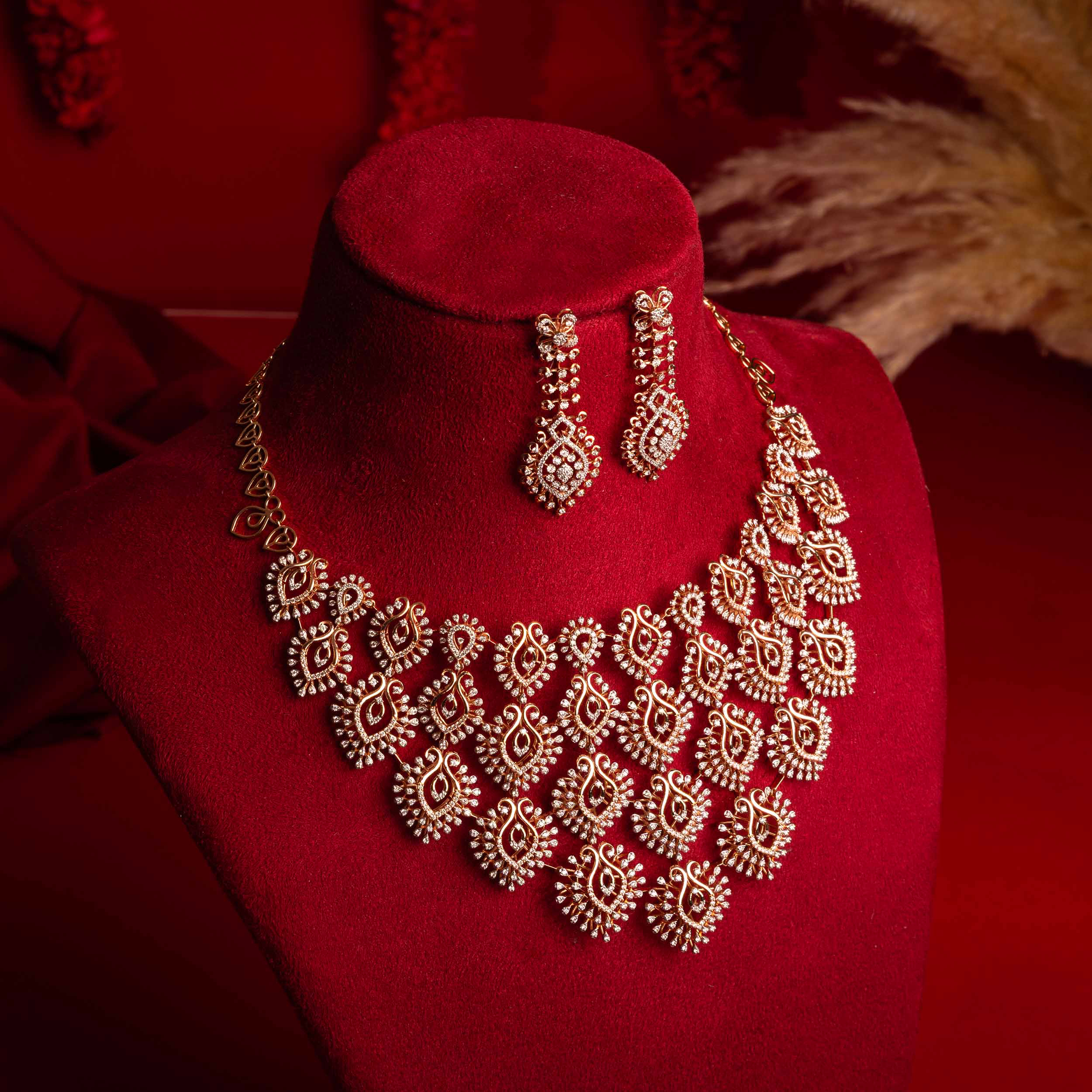 Eternal Luminance Diamond Gold Necklace - Senco Gold and Diamonds