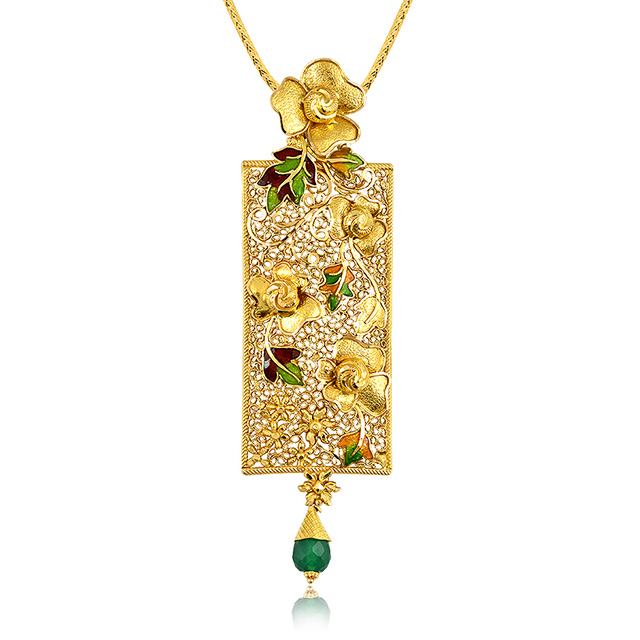 Chic Blooms Gold Pendant - Senco Gold and Diamonds