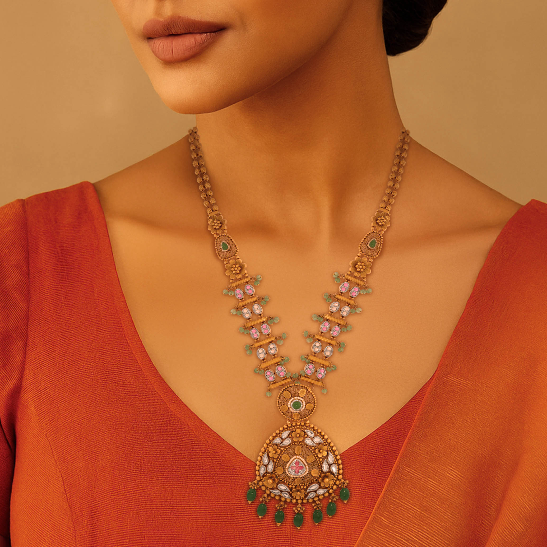 Royal Radiance Kundan Gold Necklace - Senco Gold and Diamonds