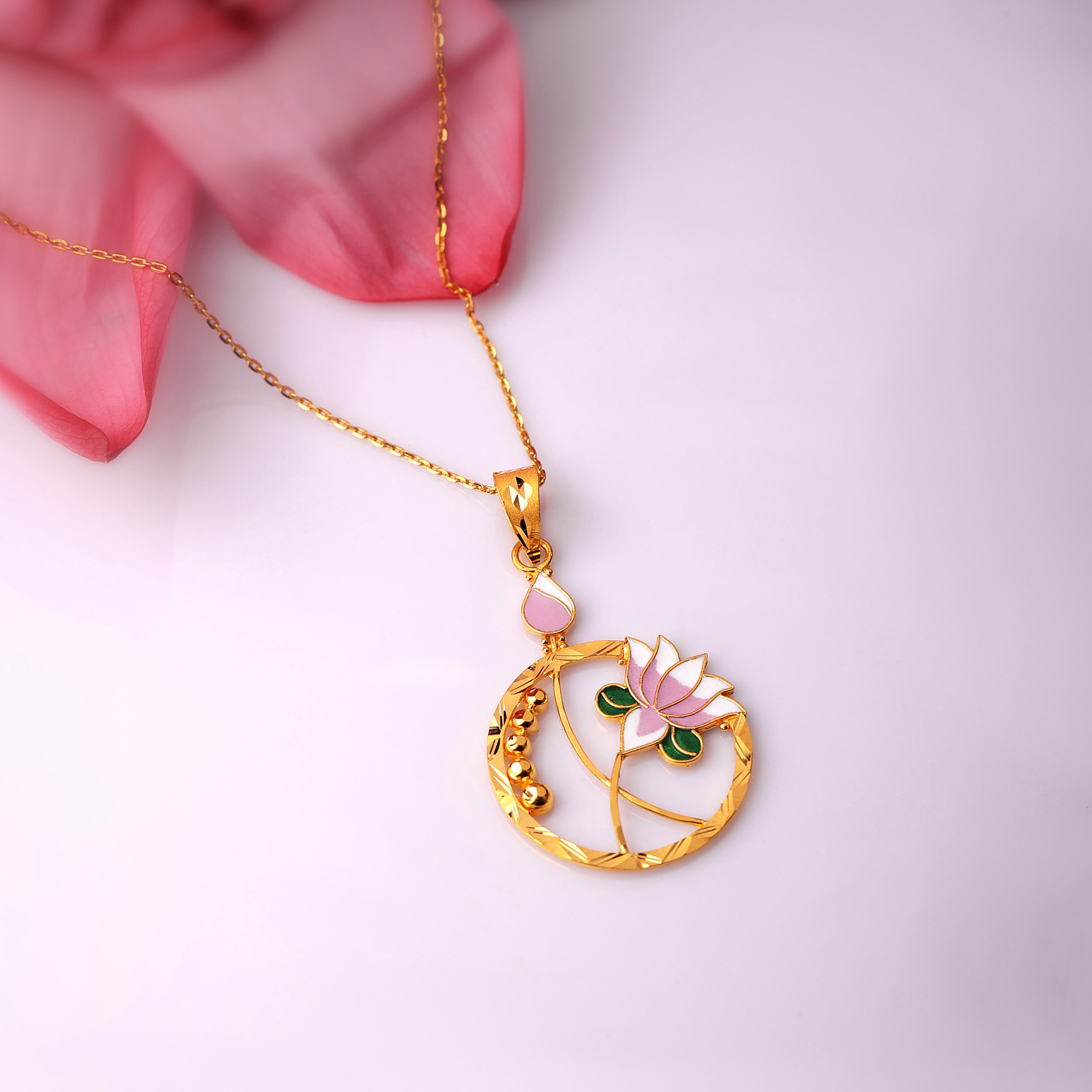 Serenity Lotus Gold Pendant - Senco Gold and Diamonds