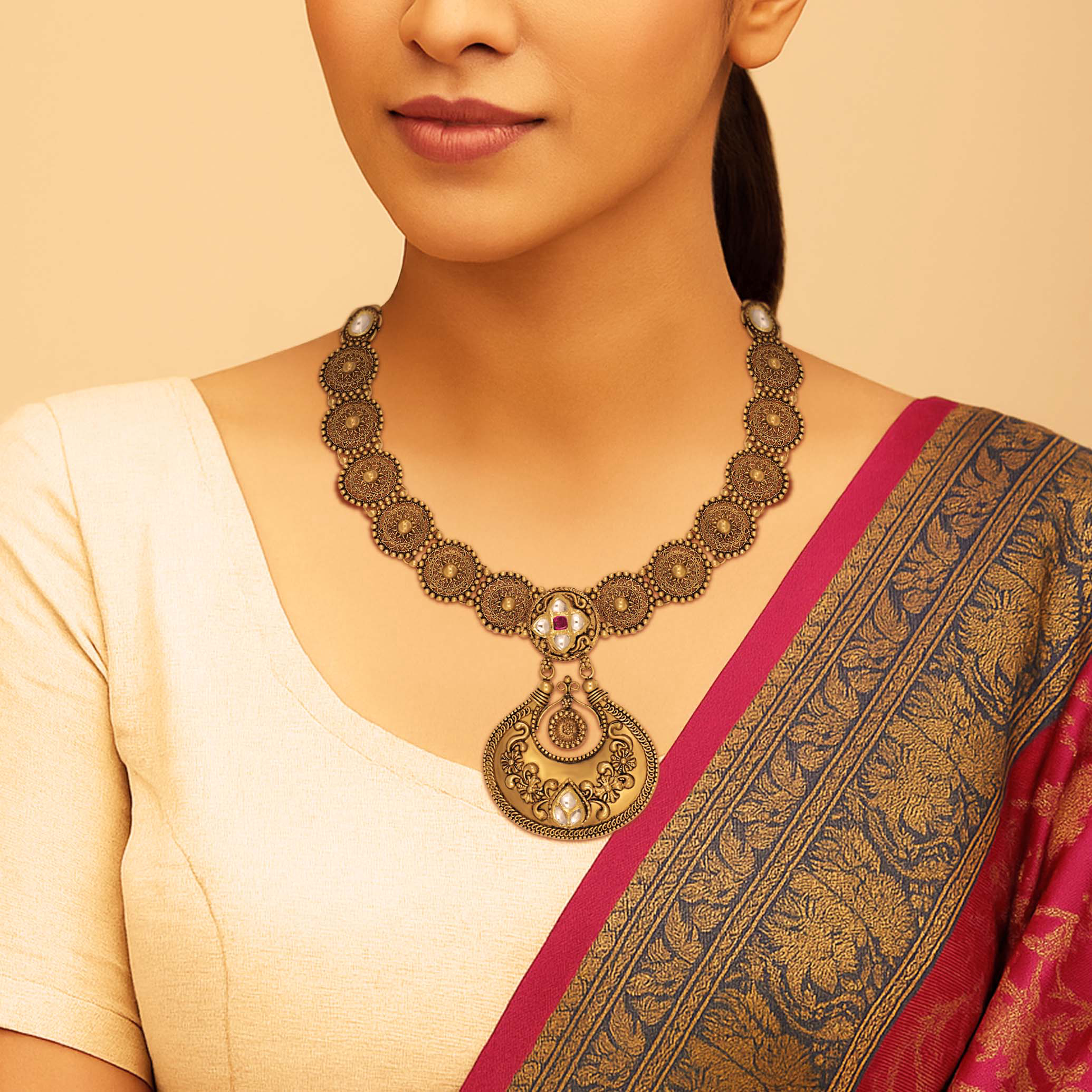 Gilded Heirloom Gold Necklace - Senco Gold and Diamonds