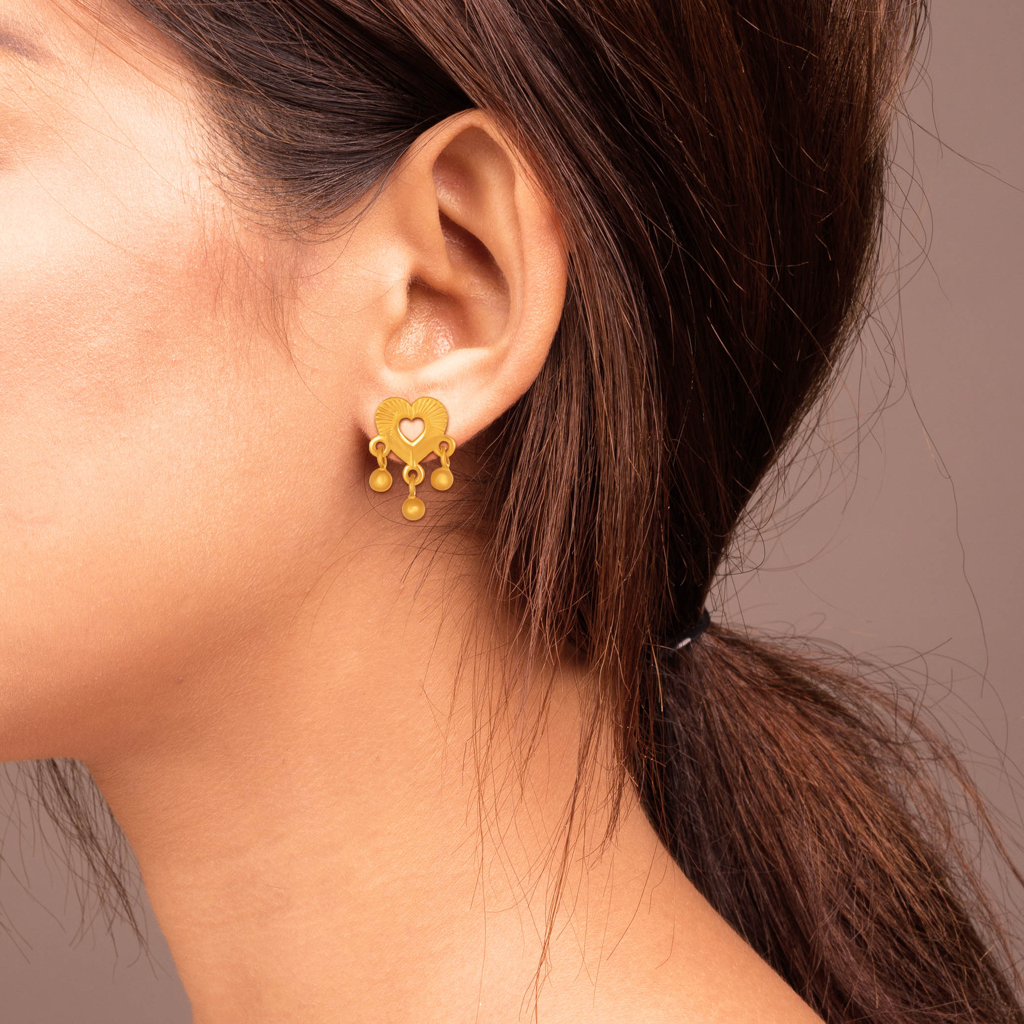 Sweet Heart Gold Drop Earrings - Senco Gold and Diamonds