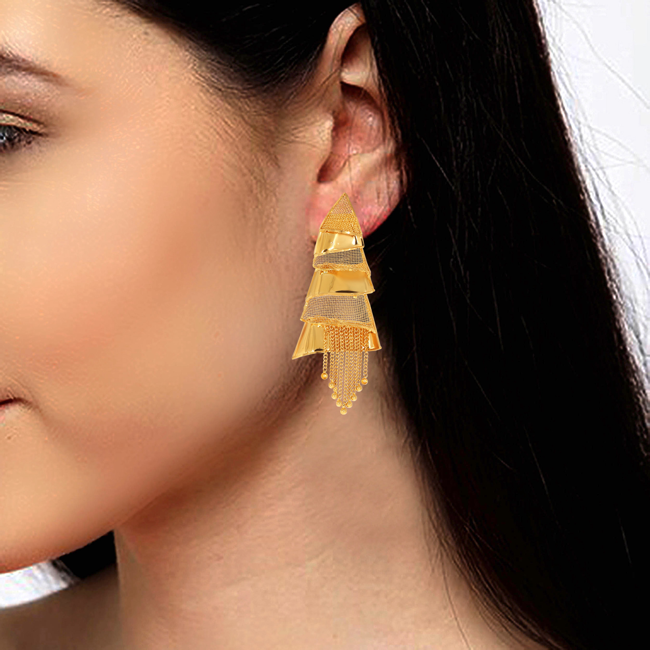 Contemporary Appeal Gold Earrings - Senco Gold and Diamonds