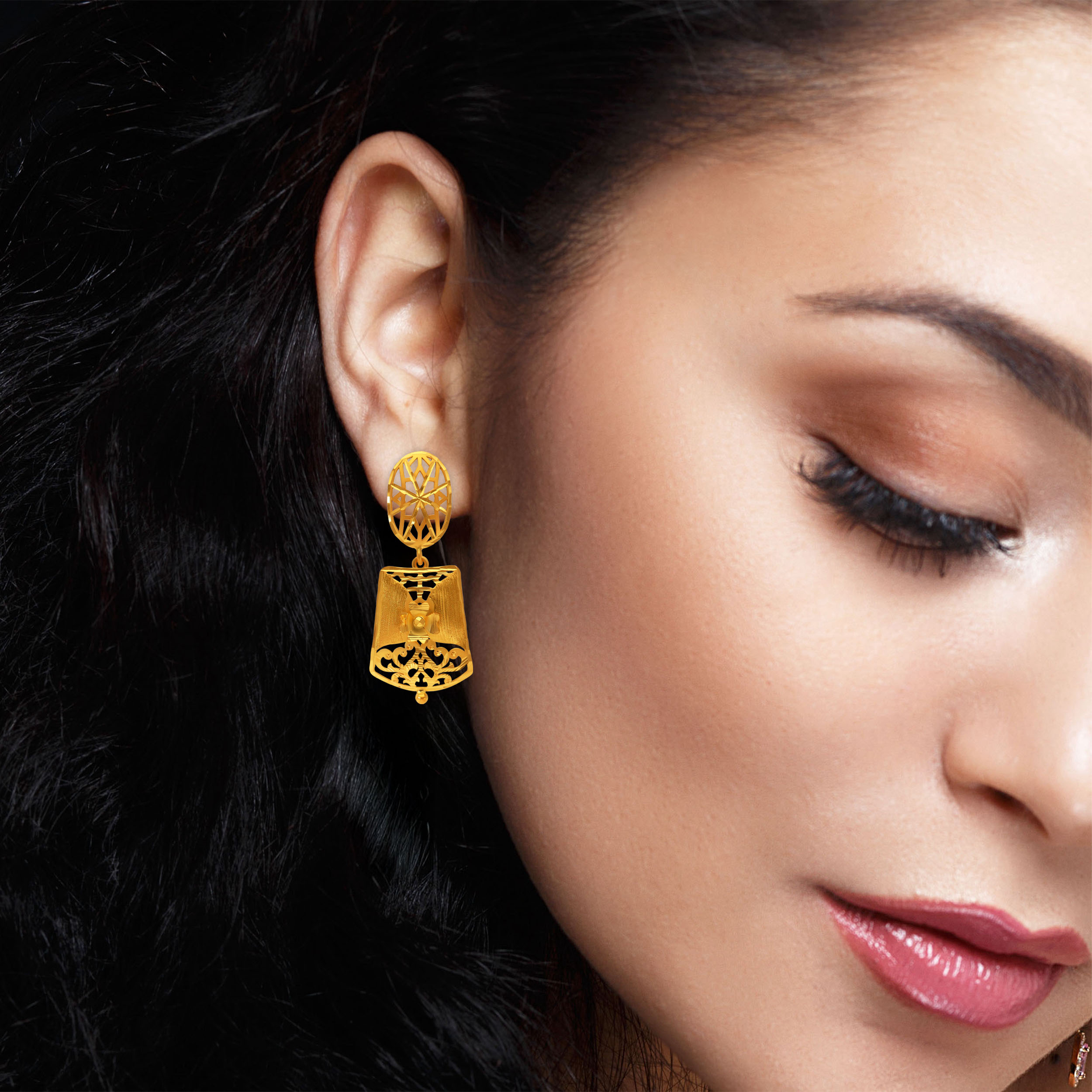 Majestic Filigree Gold Earrings - Senco Gold and Diamonds