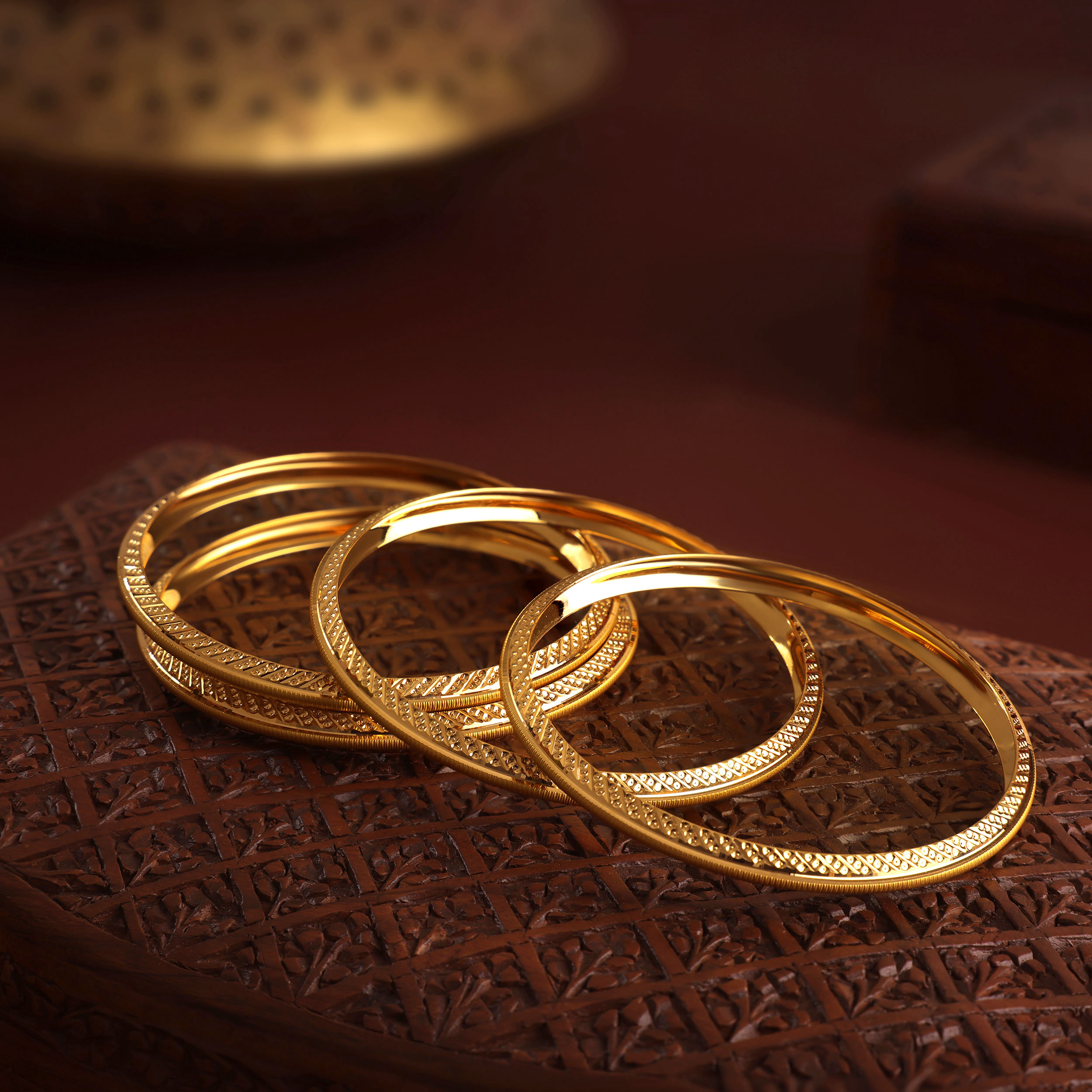 Luminous Strand Gold Bangle