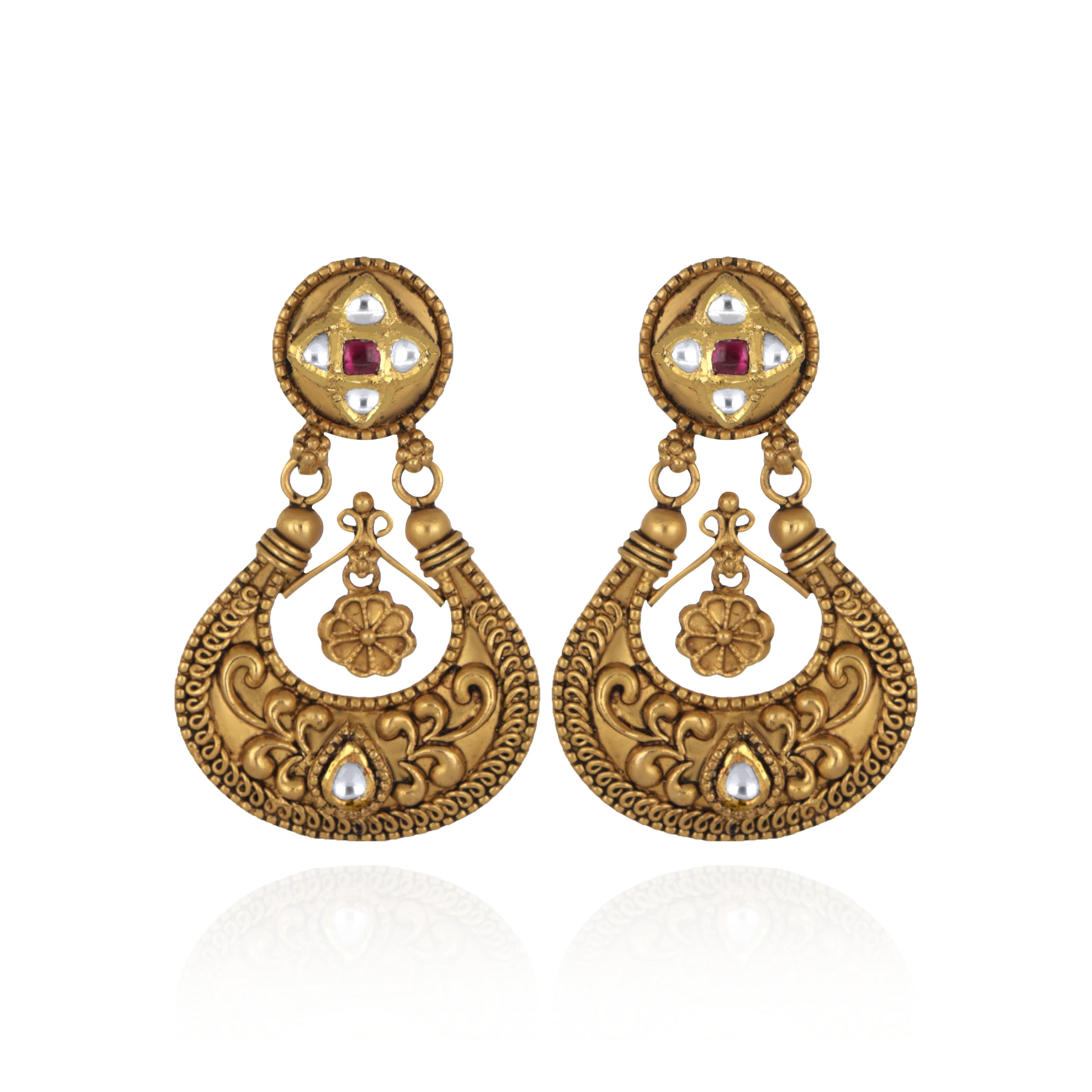 Antiqua Luminance Gold Earrings - Senco Gold and Diamonds