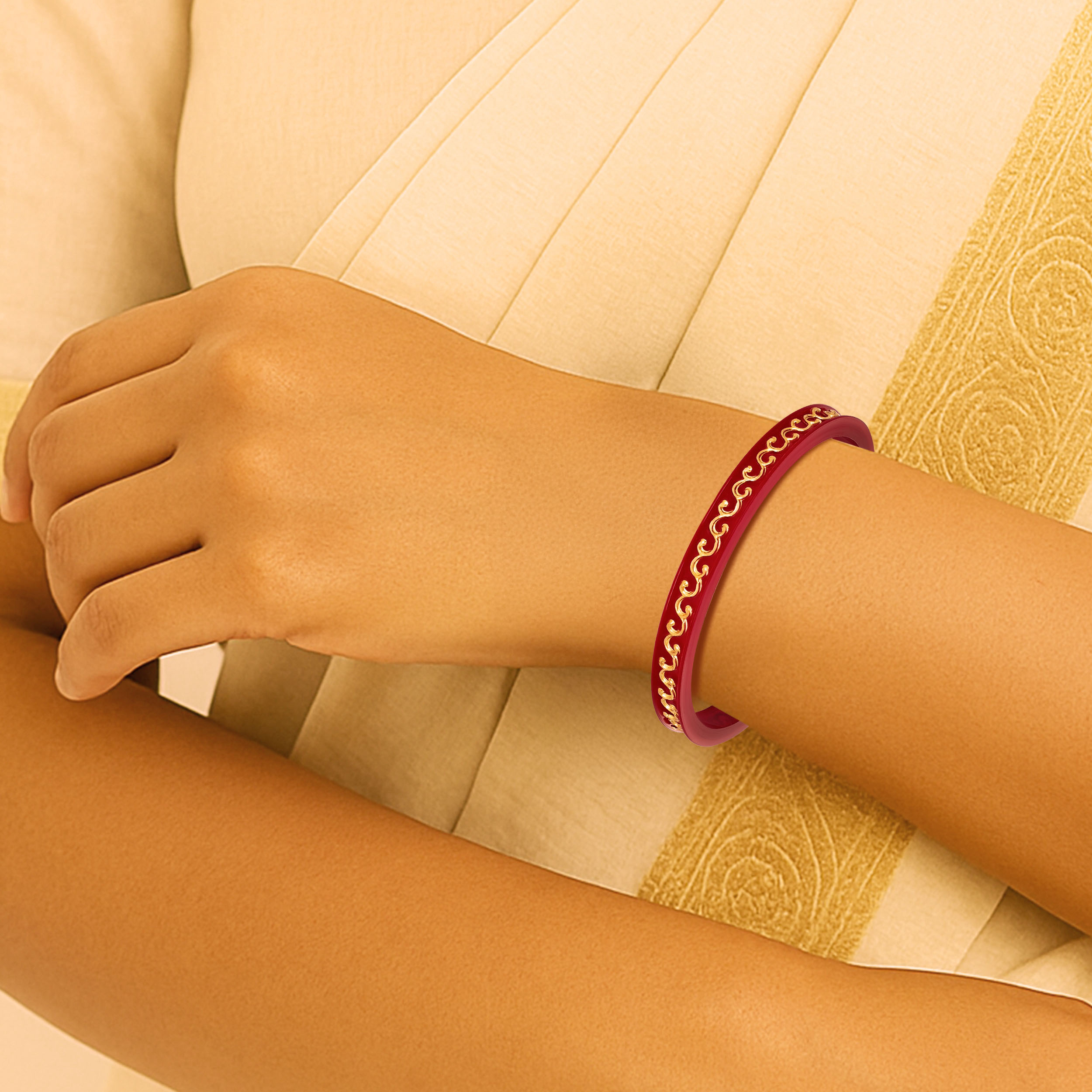 Scarlet Swirl Gold Pola Bangle - Senco Gold and Diamonds