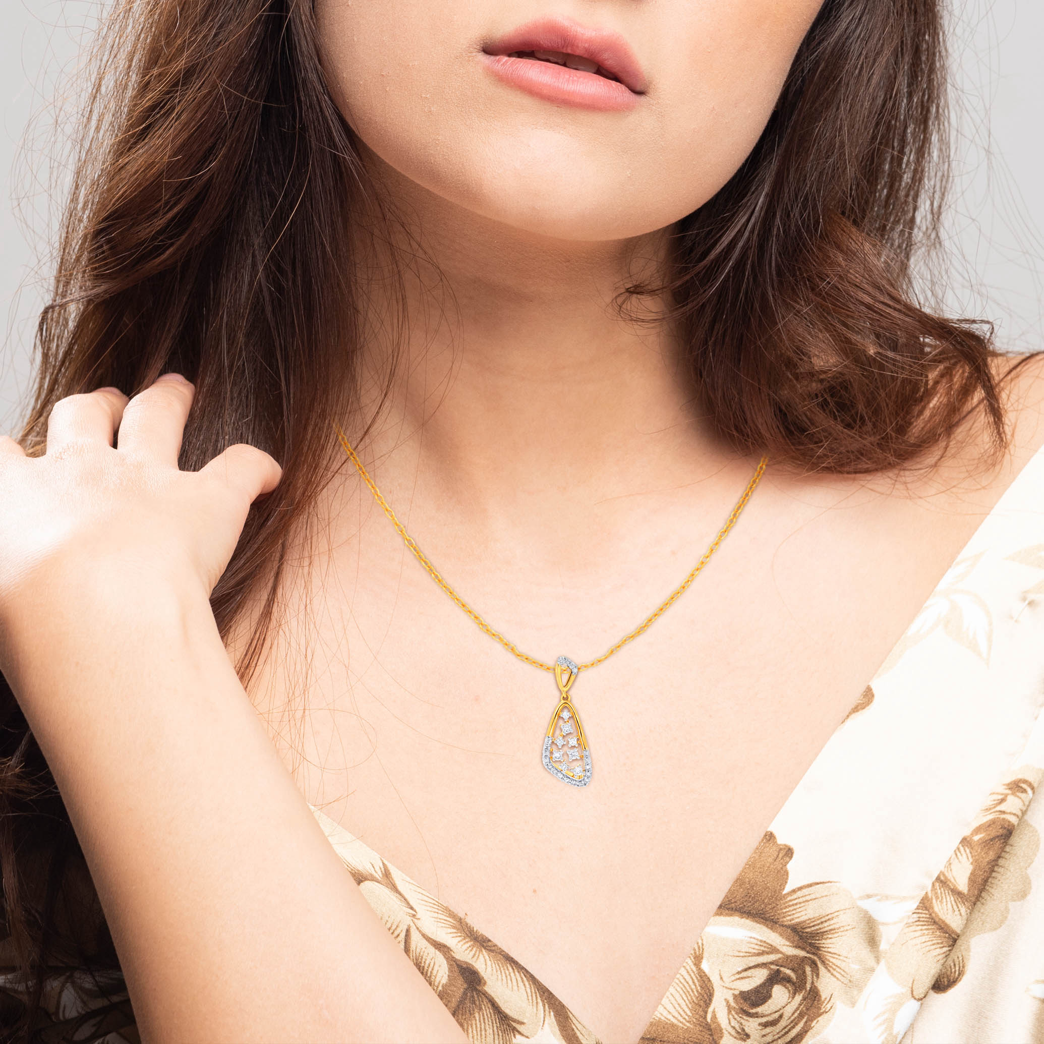 Aurea Leaf Diamond Pendant - Senco Gold and Diamonds