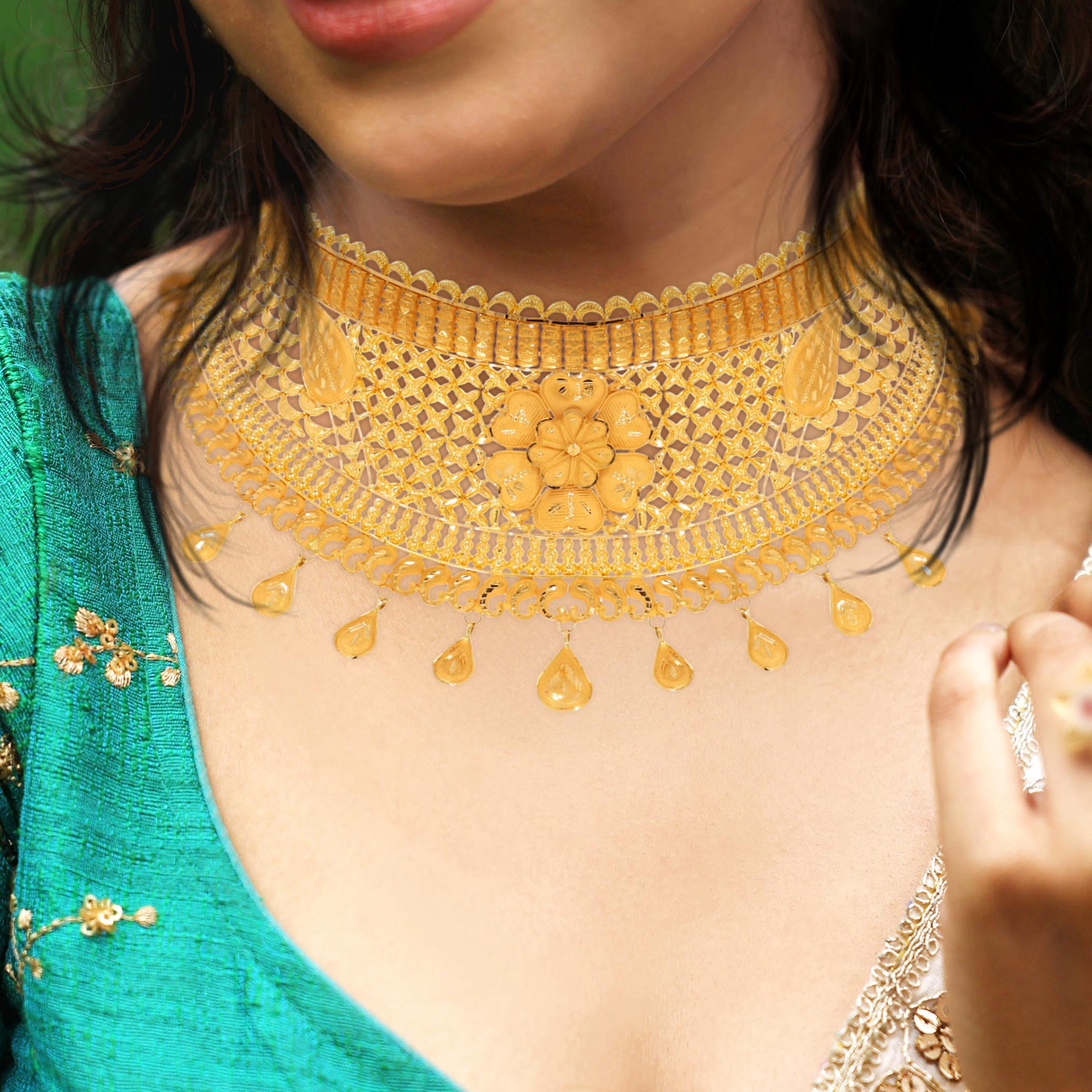 Classic Festive Gold Choker Necklace - Senco Gold and Diamonds