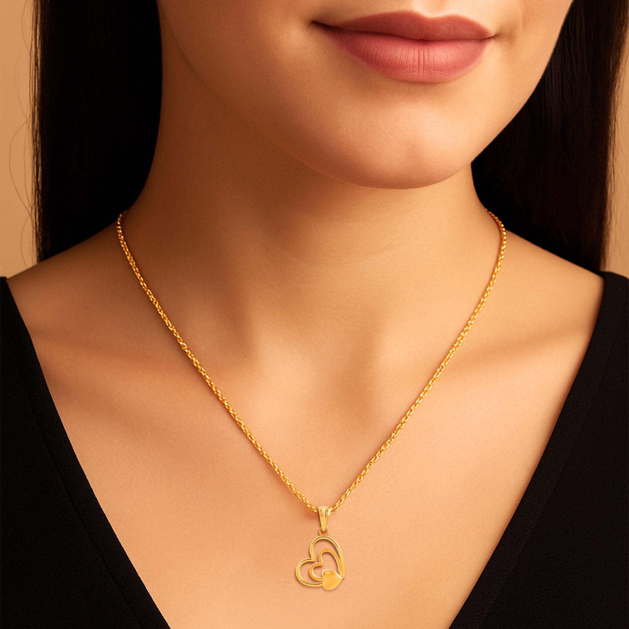 Glow Of Affection Gold Rakhi Pendant - Senco Gold and Diamonds