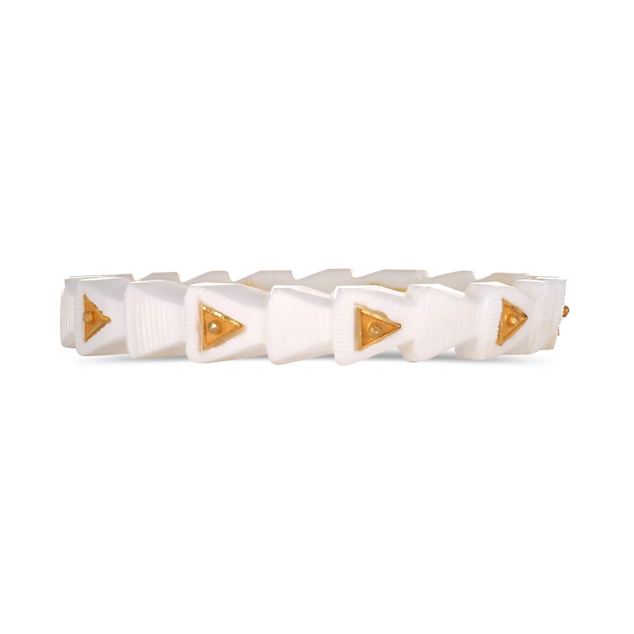 Auspicious Triangles Gold Sankha Bangle - Senco Gold and Diamonds