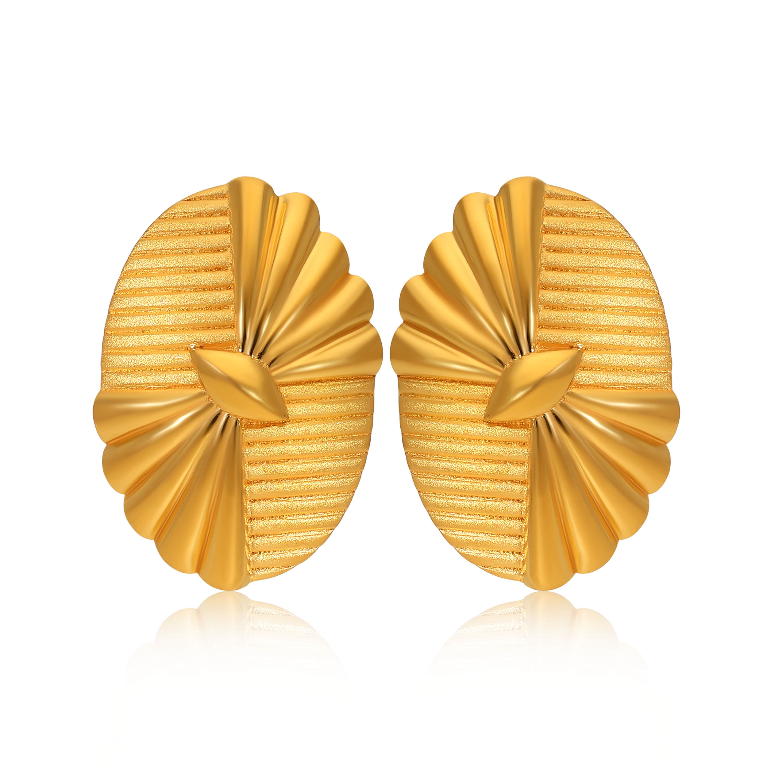 Pleated Gold Oval Studs - Senco Gold and Diamonds