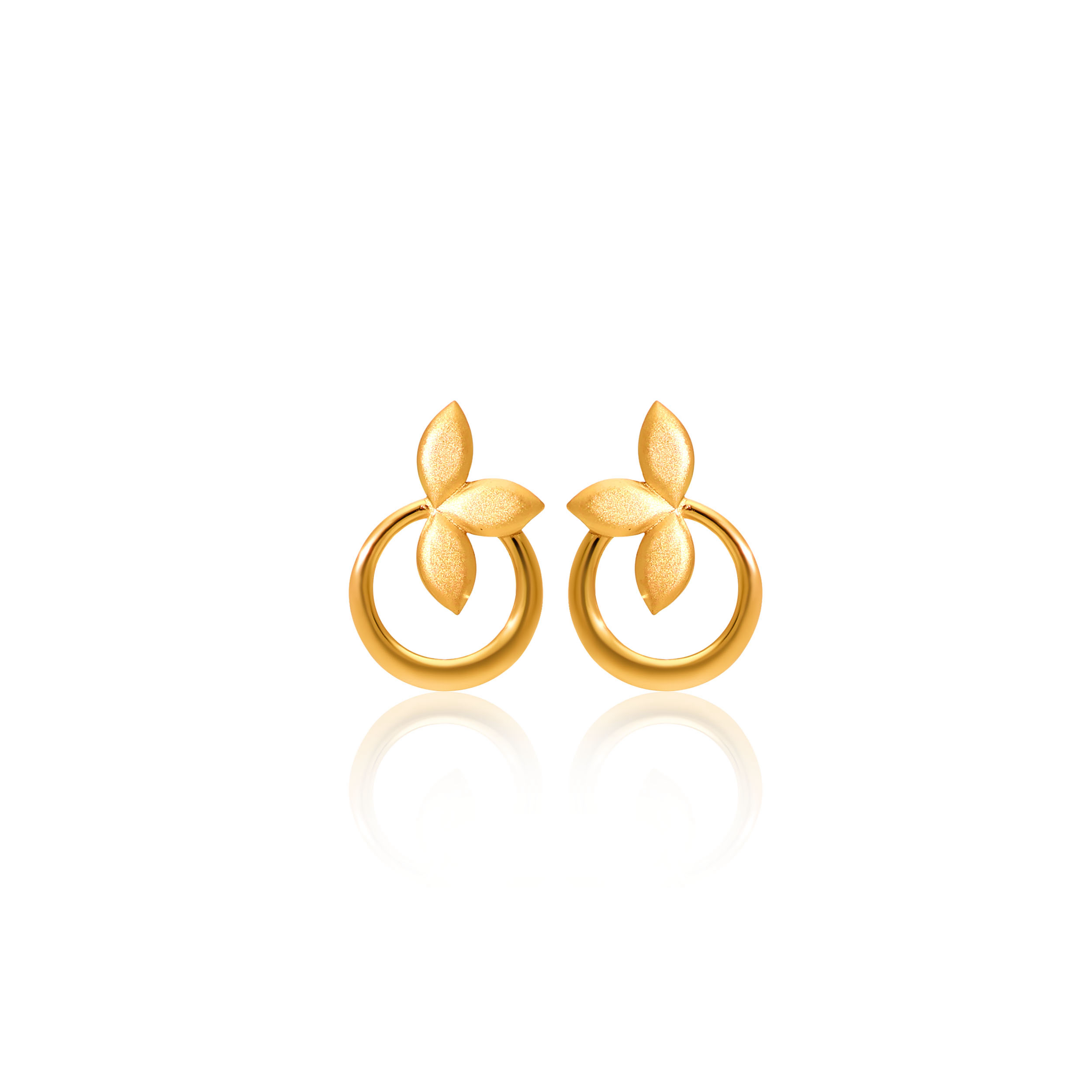 Bloomed Trillium Gold Studs - Senco Gold and Diamonds