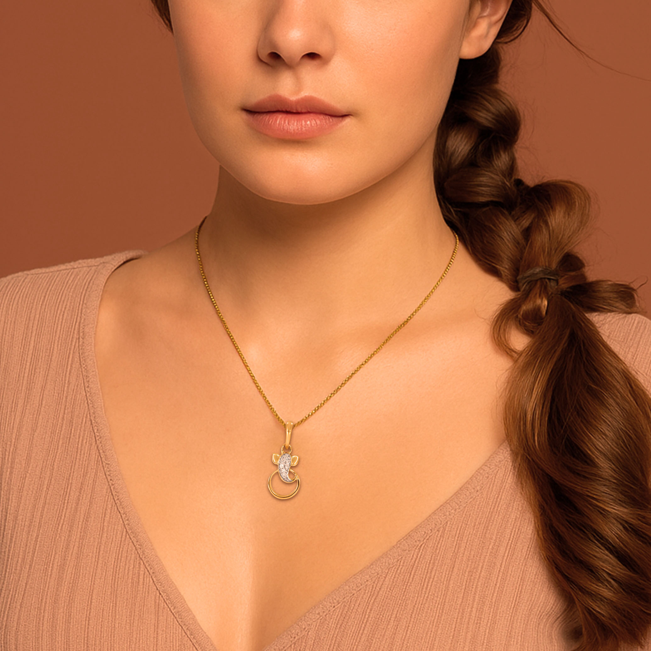 Vighnaharta Glow Diamond Pendant - Senco Gold and Diamonds