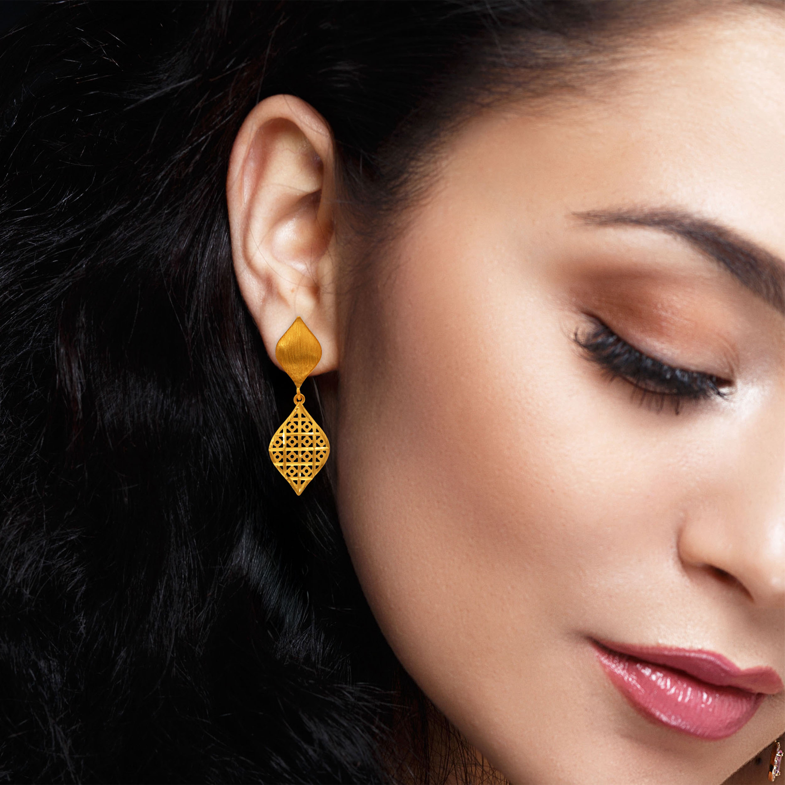 Ornate Grid Gold Earrings - Senco Gold and Diamonds