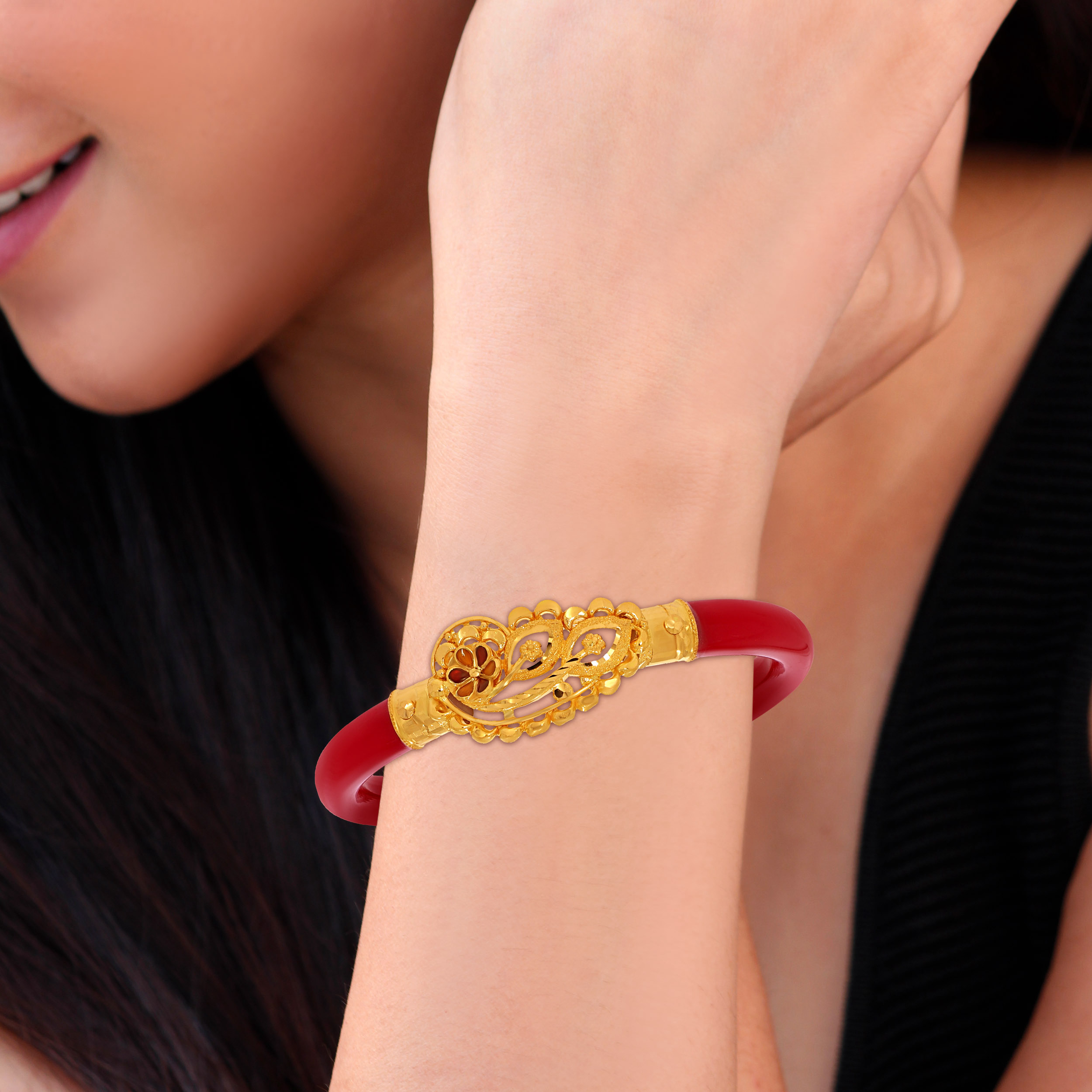 Exquisite Scarlet Floral Gold Pola Bangle - Senco Gold and Diamonds