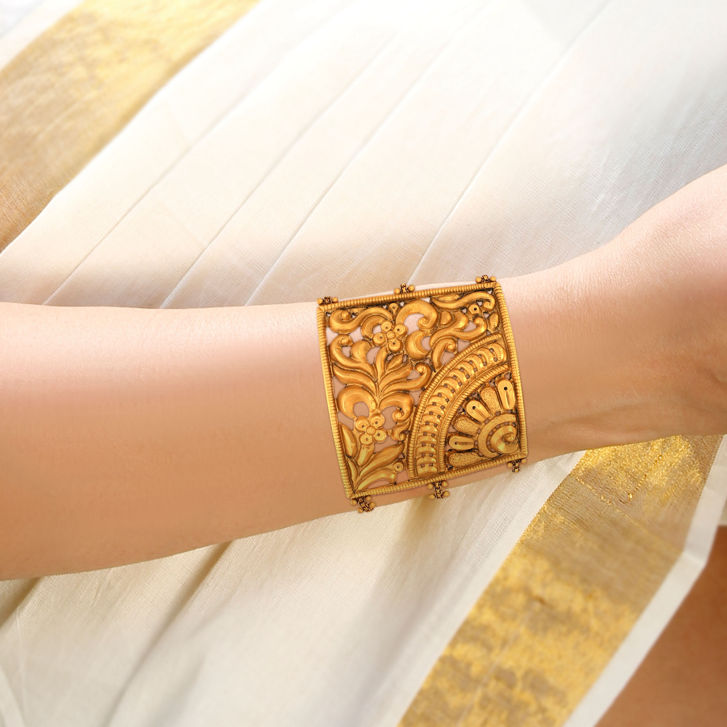 Ethnic-Inspired Gold Bridal Mantasha - Senco Gold and Diamonds