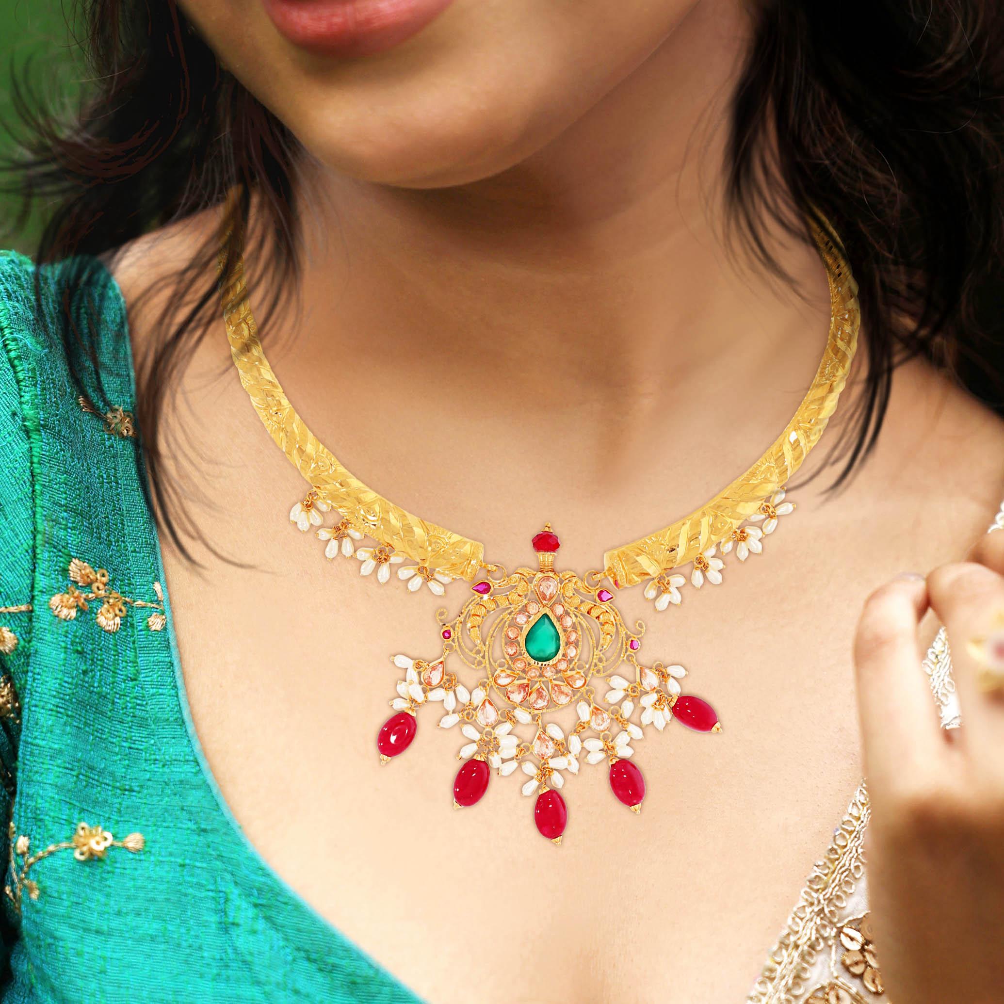 Jewelled Majesty Gold Necklace - Senco Gold and Diamonds