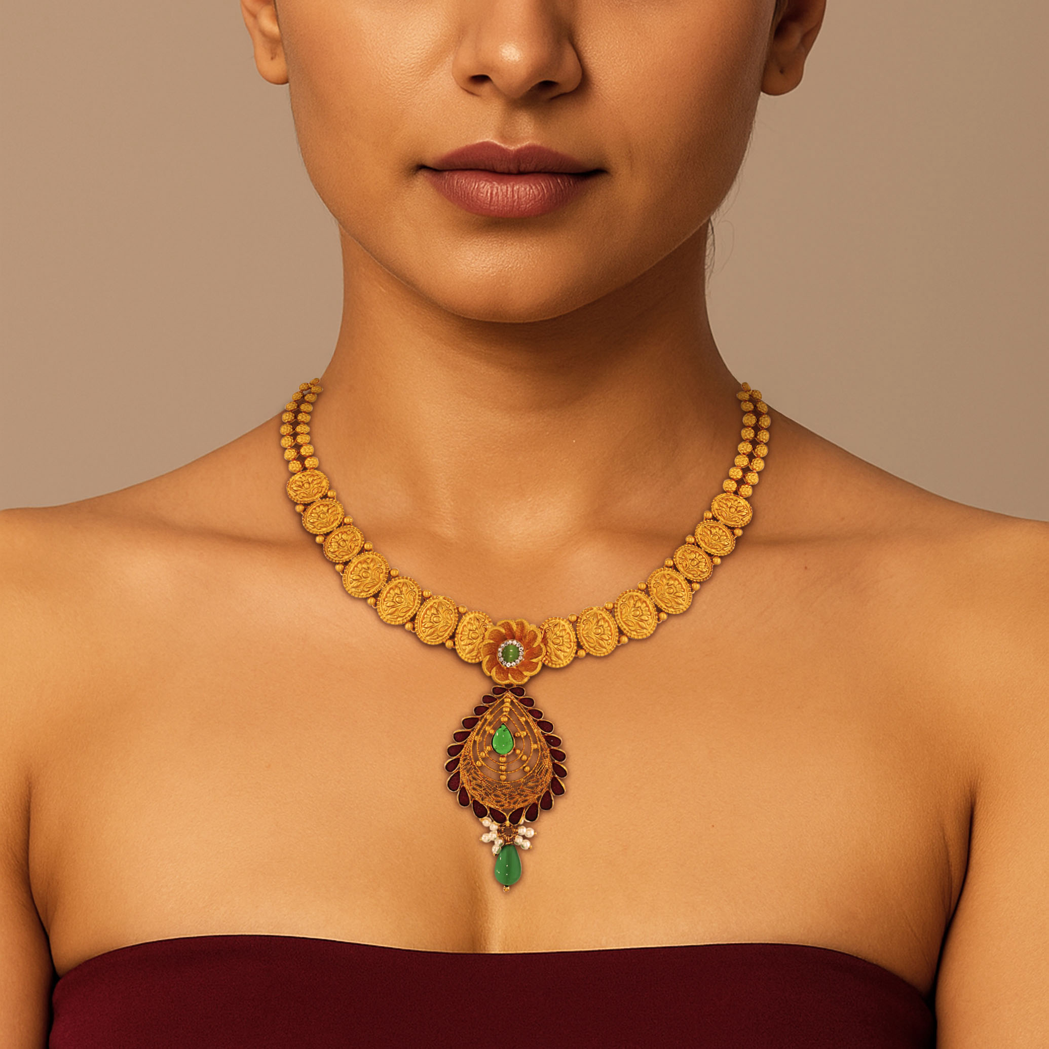 Heritage Glow Kundan Gold Necklace - Senco Gold and Diamonds