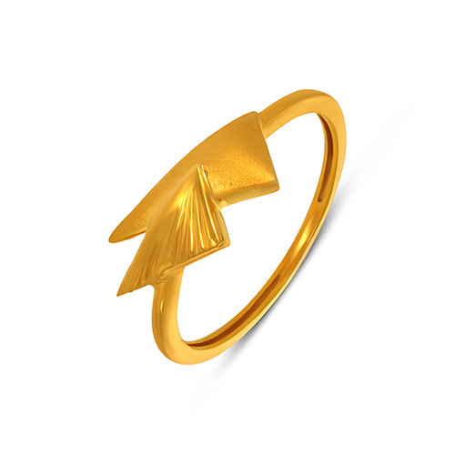 Artisanal Arrow-Tip Gold Ring - Senco Gold and Diamonds