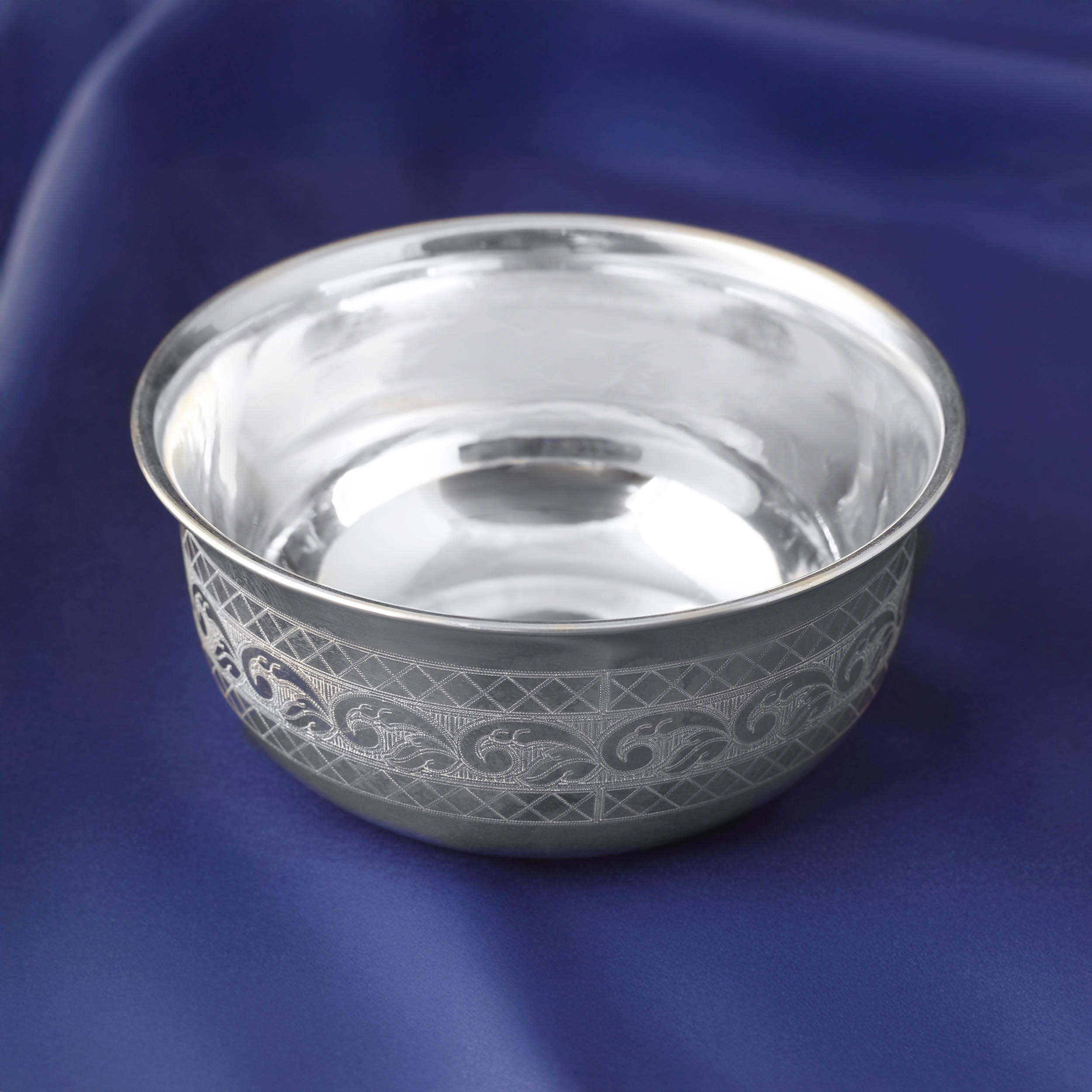 Vintage-Inspired Silver Bowl - Senco Gold and Diamonds