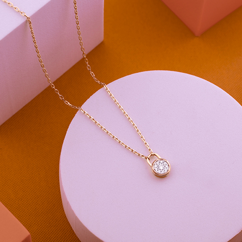 Halo Glow Diamond Chain Pendant - Senco Gold and Diamonds