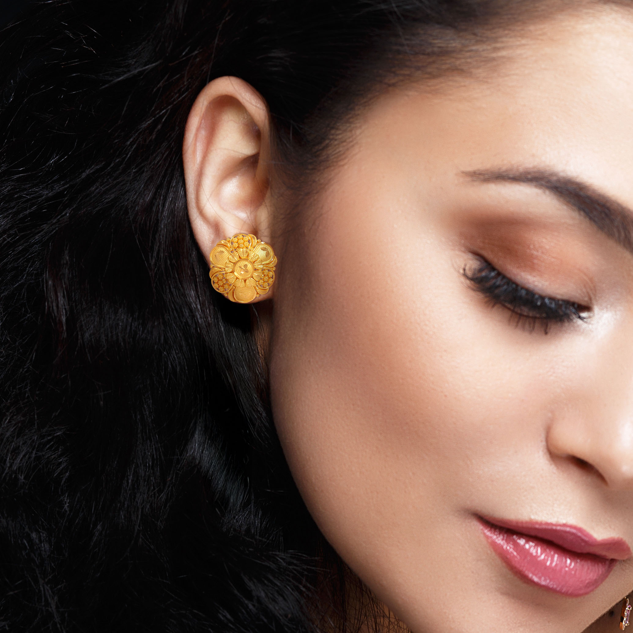 Traditional Bloom Gold Earrings - Senco Gold and Diamonds