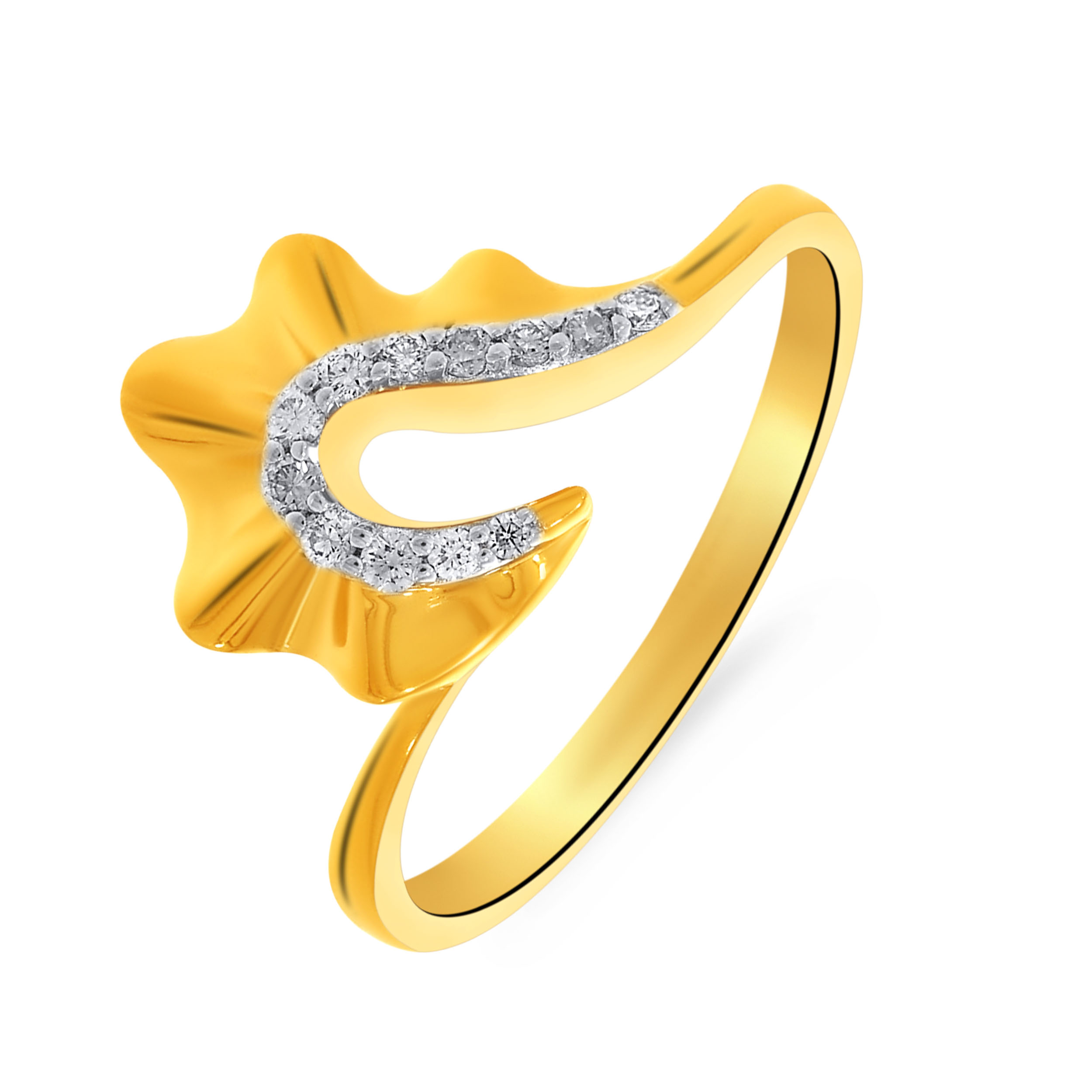 Wavy Excellence Diamond Ring - Senco Gold and Diamonds