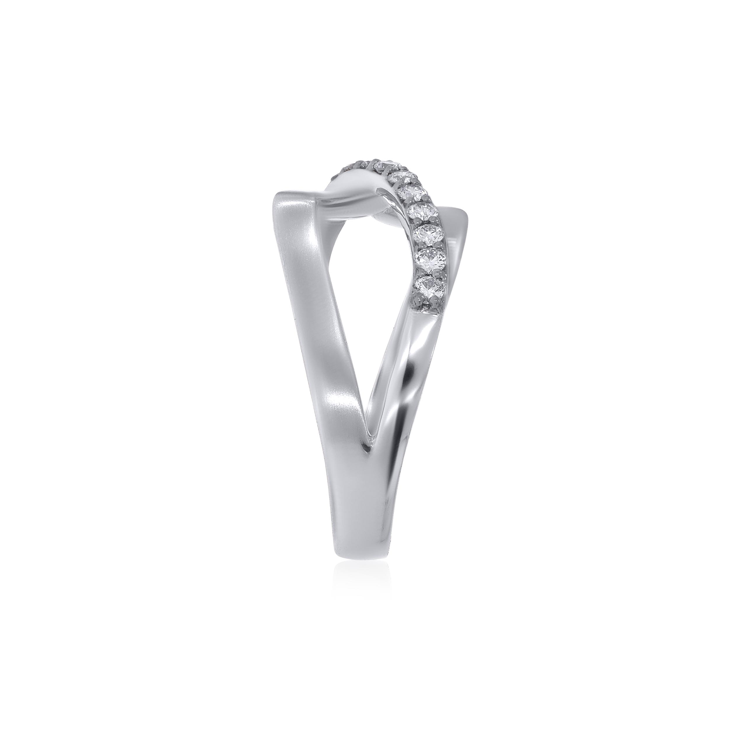 Overlapped Shimmer Platinum Ring - Senco Gold and Diamonds